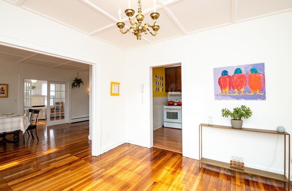 Stoneham, Massachusetts, 02180, United States, 3 Bedrooms Bedrooms, ,1 BathroomBathrooms,Residential,For Sale,1974413