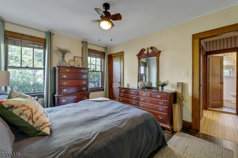 Hawthorne Boro, New Jersey, 07506, United States, 4 Bedrooms Bedrooms, ,2 BathroomsBathrooms,Residential,For Sale,1997241