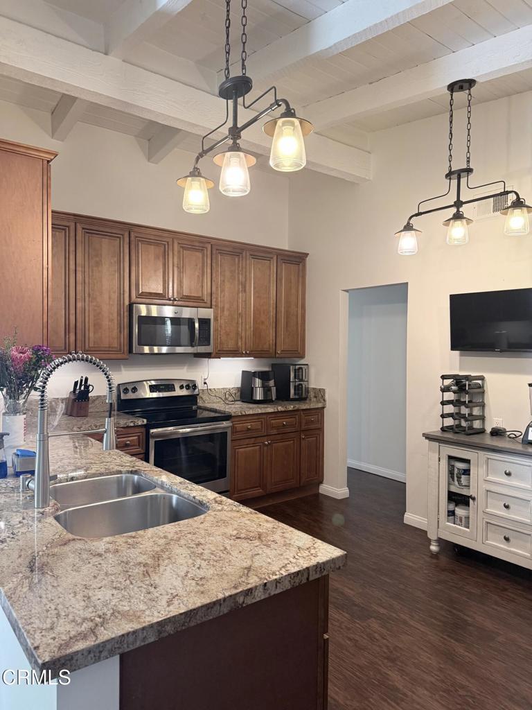 Thousand Oaks, California, 91360, United States, 3 Bedrooms Bedrooms, ,2 BathroomsBathrooms,Residential,For Sale,2005872