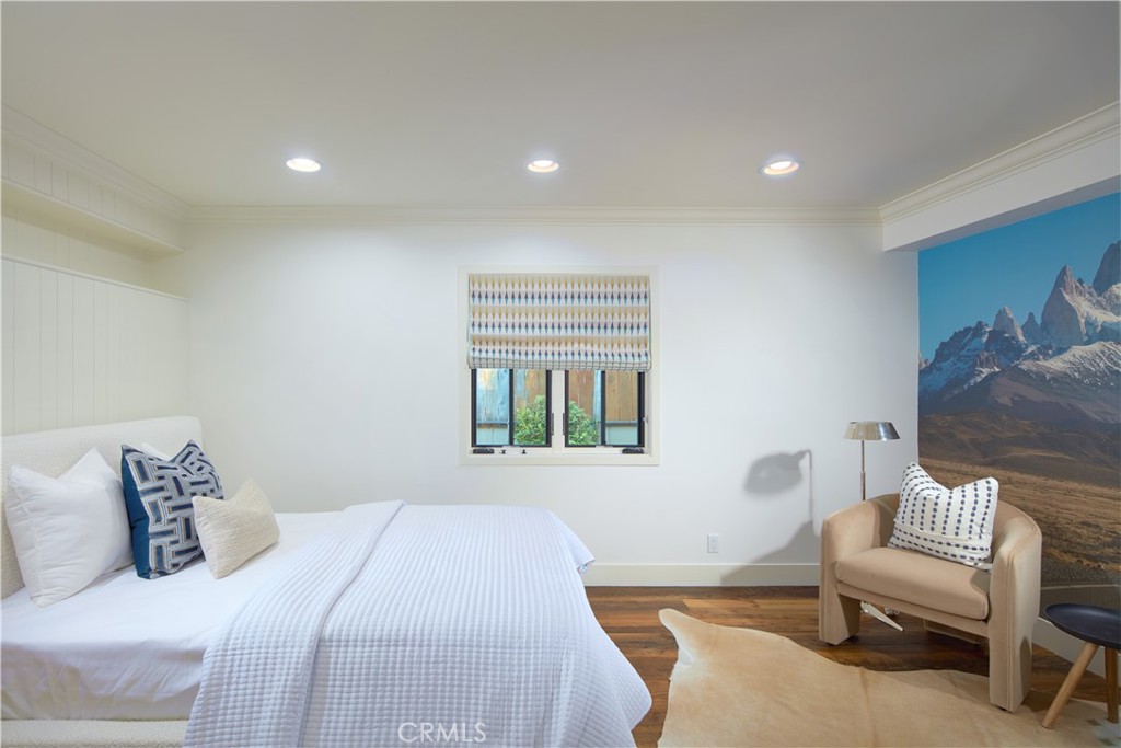 Newport Beach, California, 92660, United States, 4 Bedrooms Bedrooms, ,3 BathroomsBathrooms,Residential,For Sale,1927269