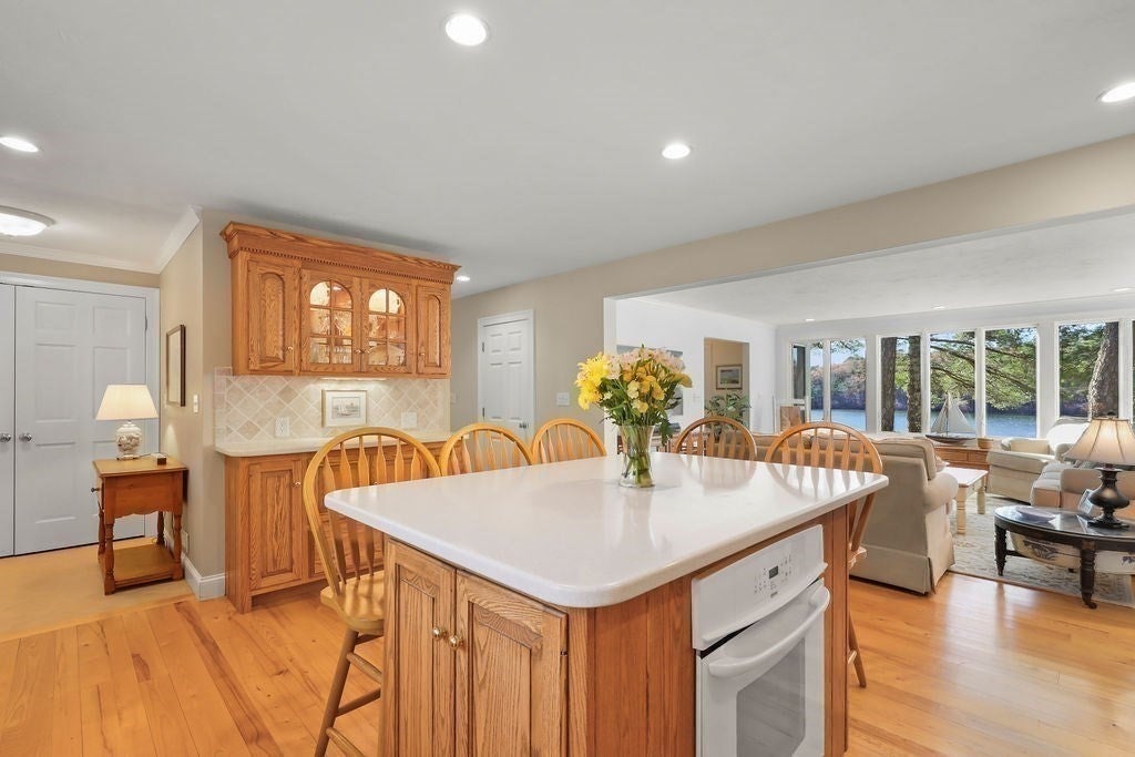 Plymouth, Massachusetts, 02360, United States, 4 Bedrooms Bedrooms, ,5 BathroomsBathrooms,Residential,For Sale,2040614