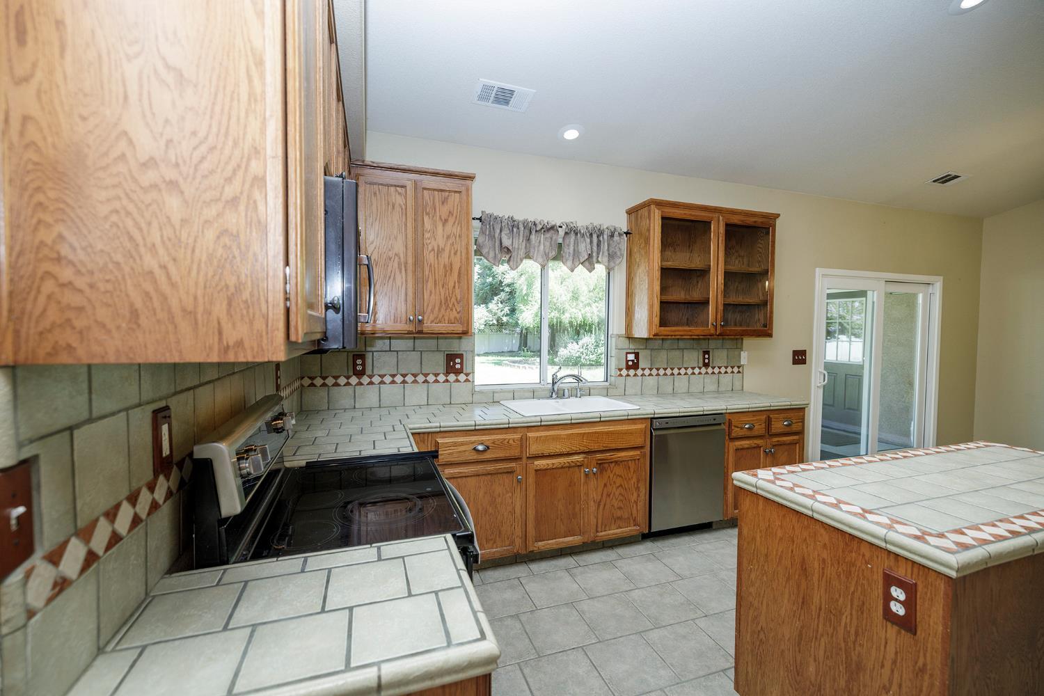 Hickman, California, 95323, United States, 4 Bedrooms Bedrooms, ,2 BathroomsBathrooms,Residential,For Sale,1914069