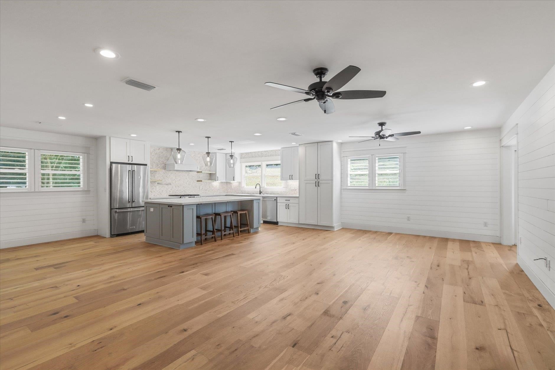 Tallahassee, Florida, 32308-0927, United States, 4 Bedrooms Bedrooms, ,3 BathroomsBathrooms,Residential,For Sale,1981532