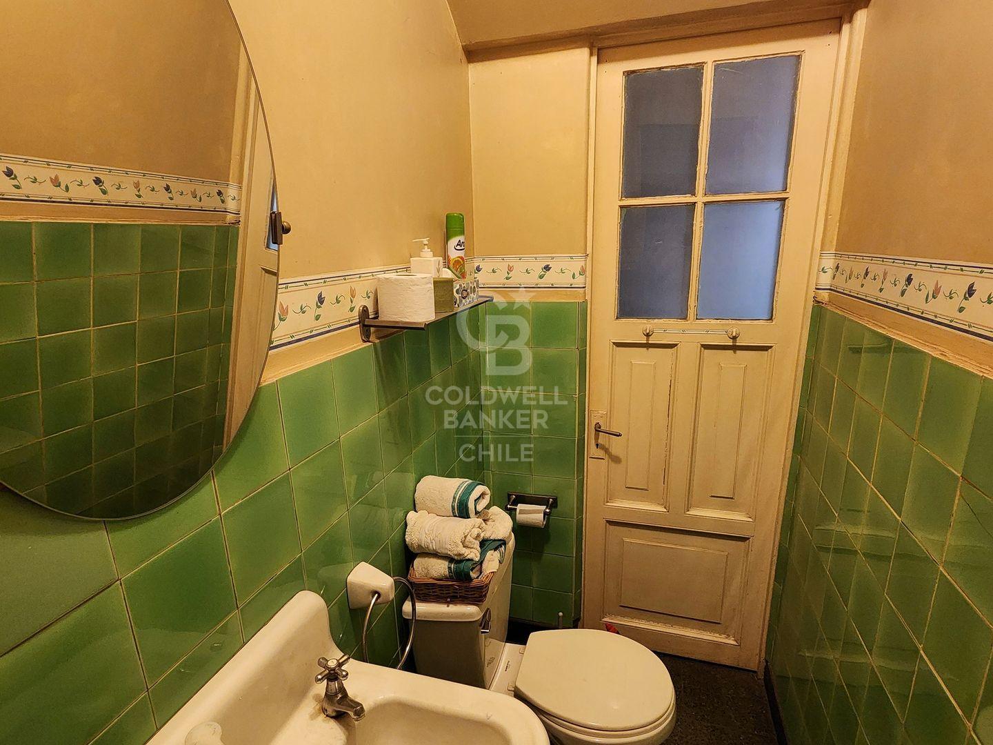 Providencia, Chile, 7 Bedrooms Bedrooms, ,4 BathroomsBathrooms,Residential,For Sale,1758828
