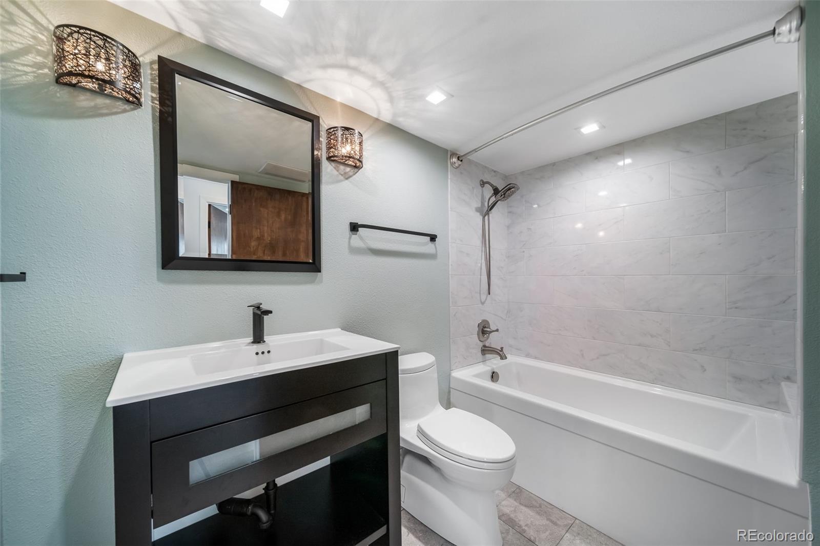 Denver, Colorado, 80202, United States, 3 Bedrooms Bedrooms, ,1 BathroomBathrooms,Residential,For Sale,2001728