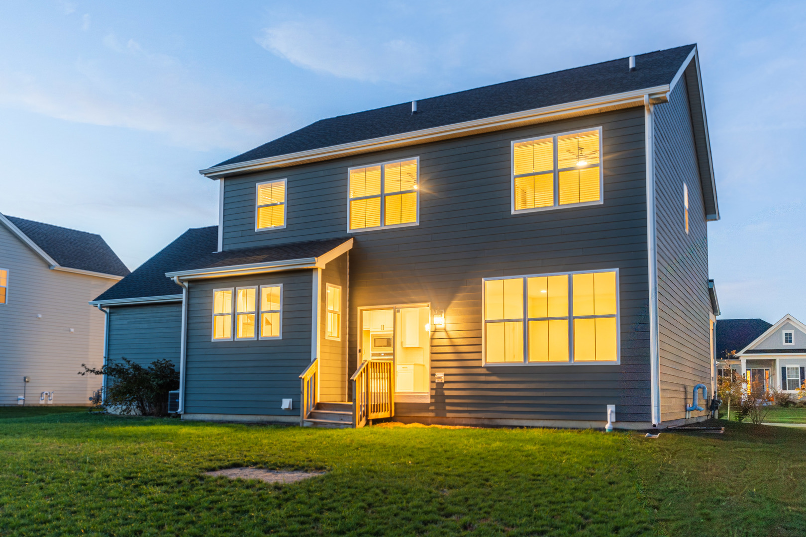 Elgin, Illinois, 60124, United States, 4 Bedrooms Bedrooms, ,3 BathroomsBathrooms,Residential,For Sale,1941075