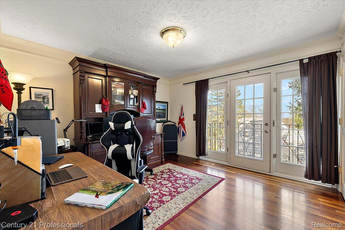 Clarkston, Michigan, 48348, United States, 3 Bedrooms Bedrooms, ,4 BathroomsBathrooms,Residential,For Sale,2036106