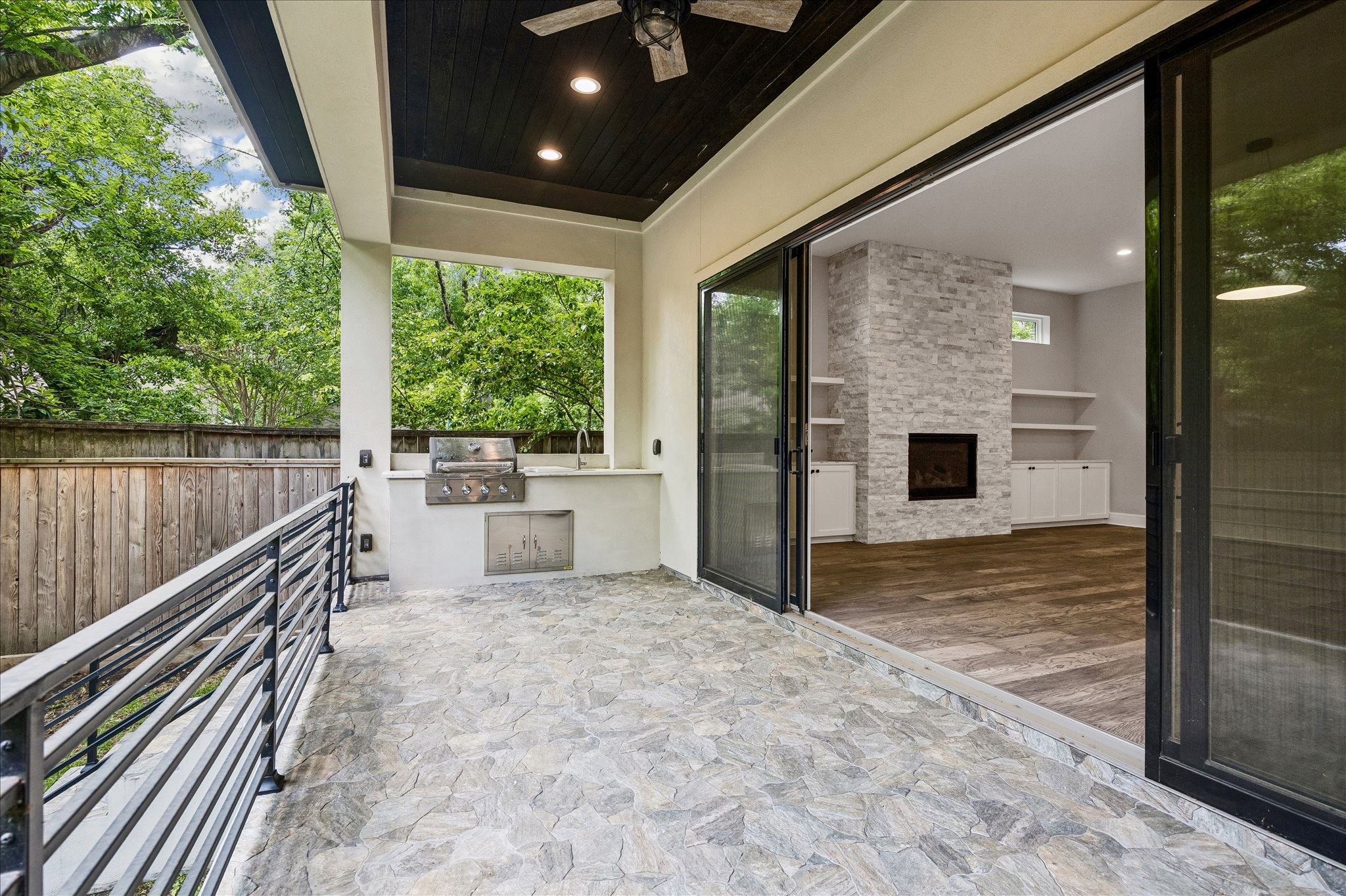  2065 Southgate Boulevard - 物件實景
