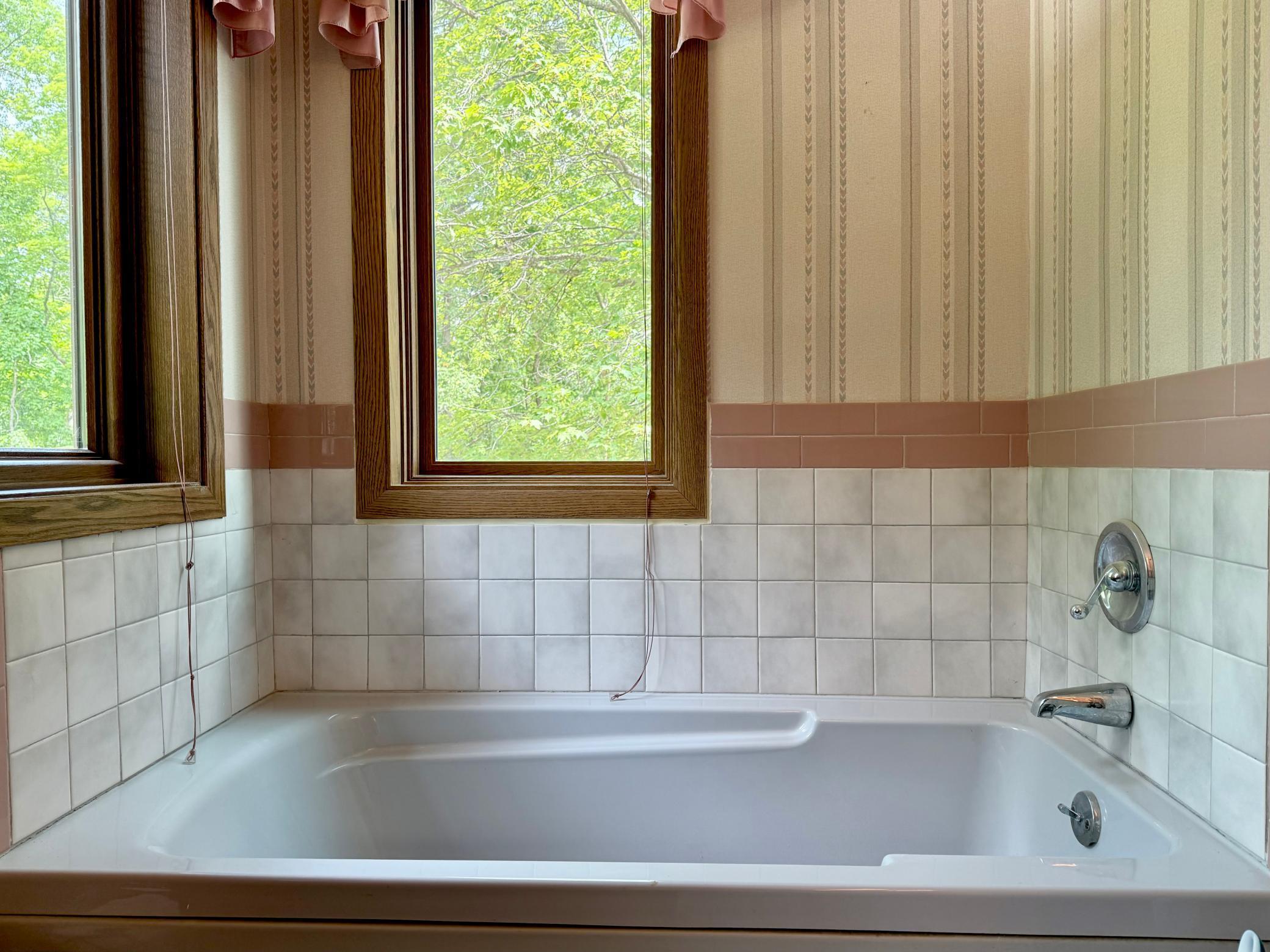 Isle, Minnesota, 56342, United States, 3 Bedrooms Bedrooms, ,Residential,For Sale,1915690