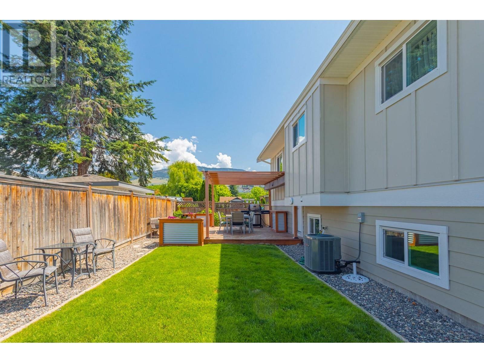 KELOWNA, British Columbia, V1X 2H2, CA, 3 Bedrooms Bedrooms, ,3 BathroomsBathrooms,Residential,For Sale,1839234