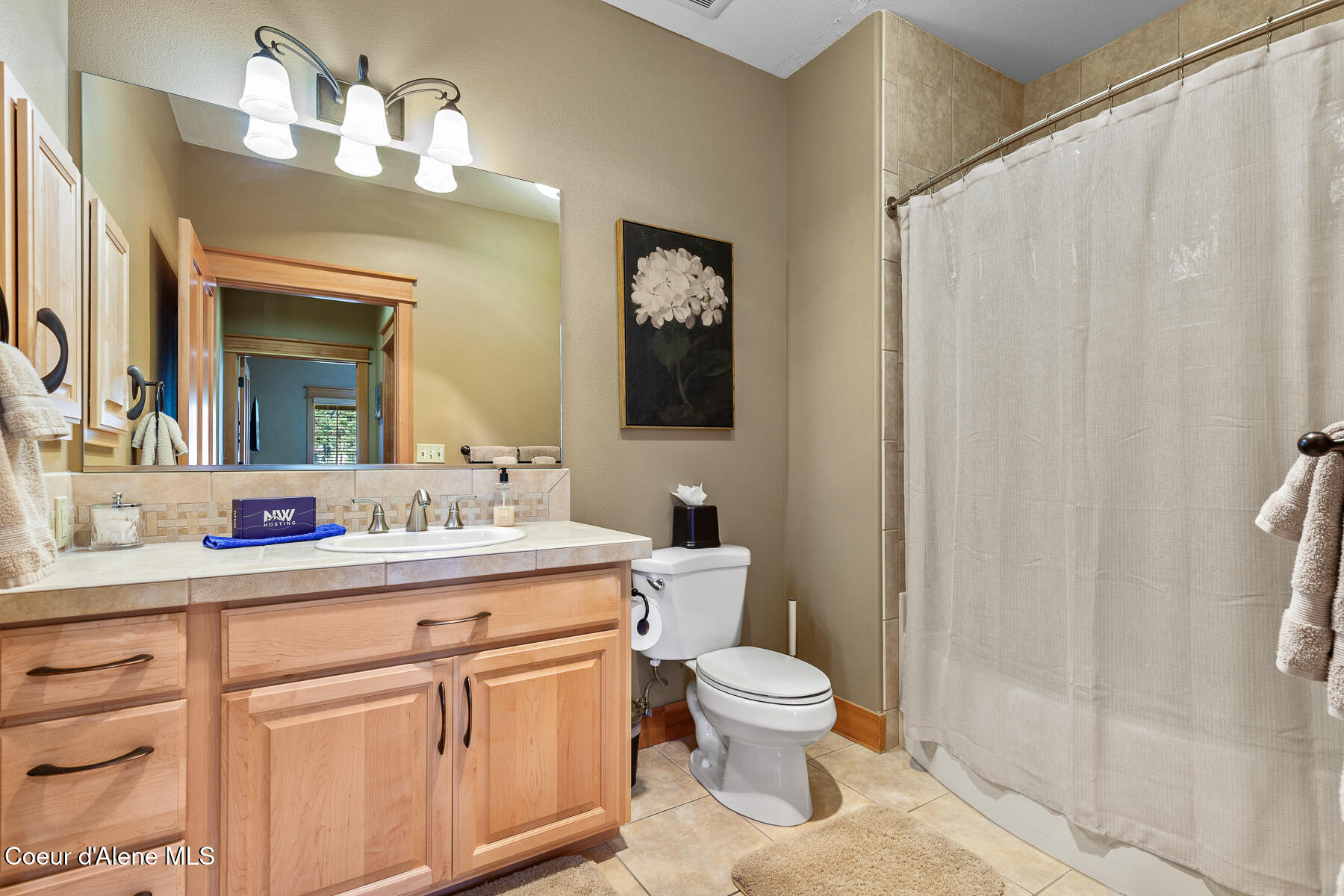 Coeur d'Alene, Idaho, 83814, United States, 2 Bedrooms Bedrooms, ,2 BathroomsBathrooms,Residential,For Sale,1974627