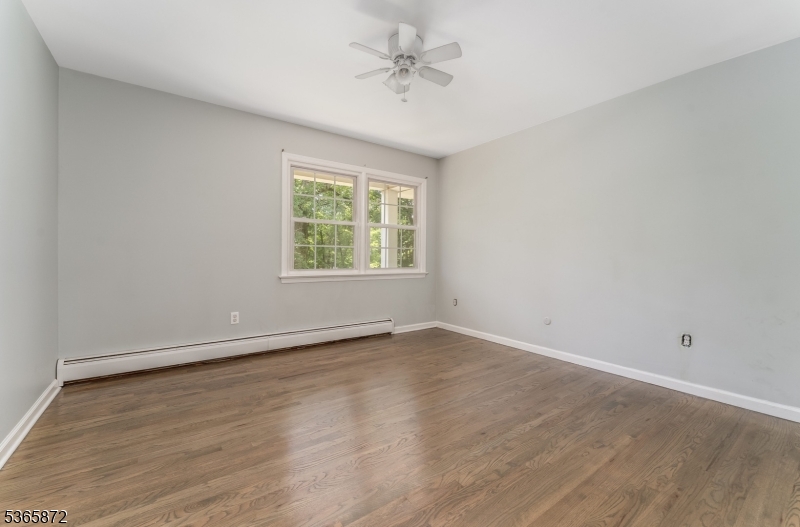 Bridgewater Twp., New Jersey, 08807, United States, 4 Bedrooms Bedrooms, ,3 BathroomsBathrooms,Residential,For Sale,1867393