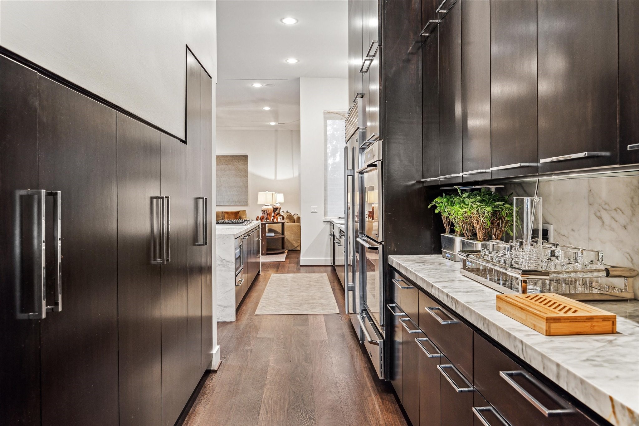  2211 Avalon Place - 物件實景