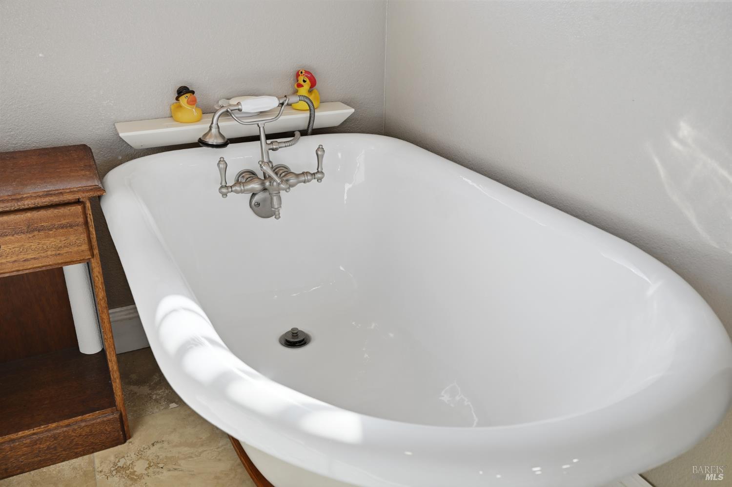 Santa Rosa, California, 95404, United States, 3 Bedrooms Bedrooms, ,2 BathroomsBathrooms,Residential,For Sale,2001731