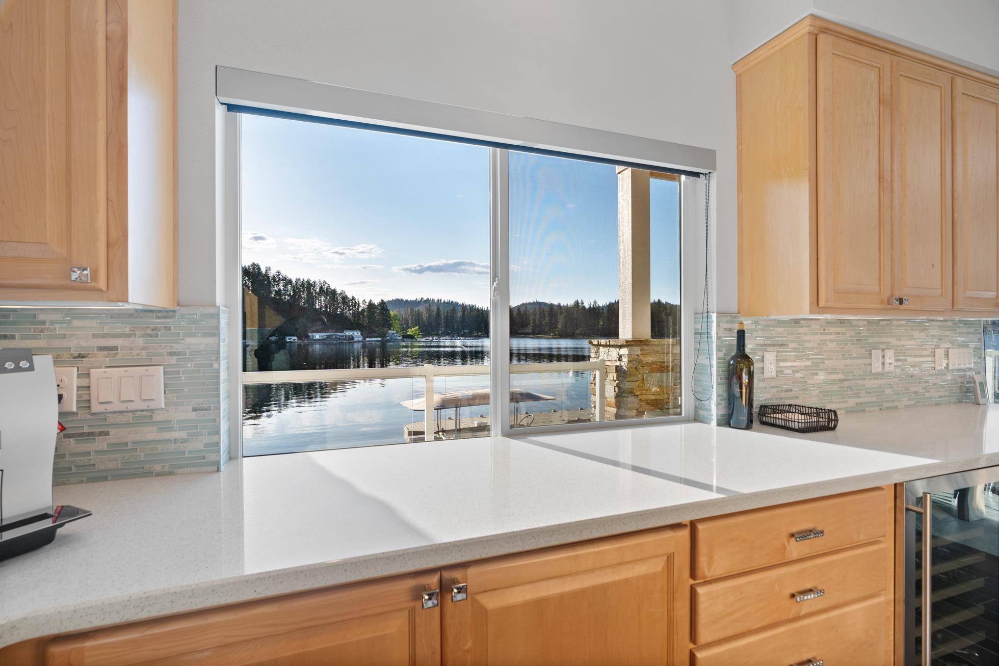 Loon Lake, Washington, 99148, United States, 5 Bedrooms Bedrooms, ,5 BathroomsBathrooms,Residential,For Sale,1924422