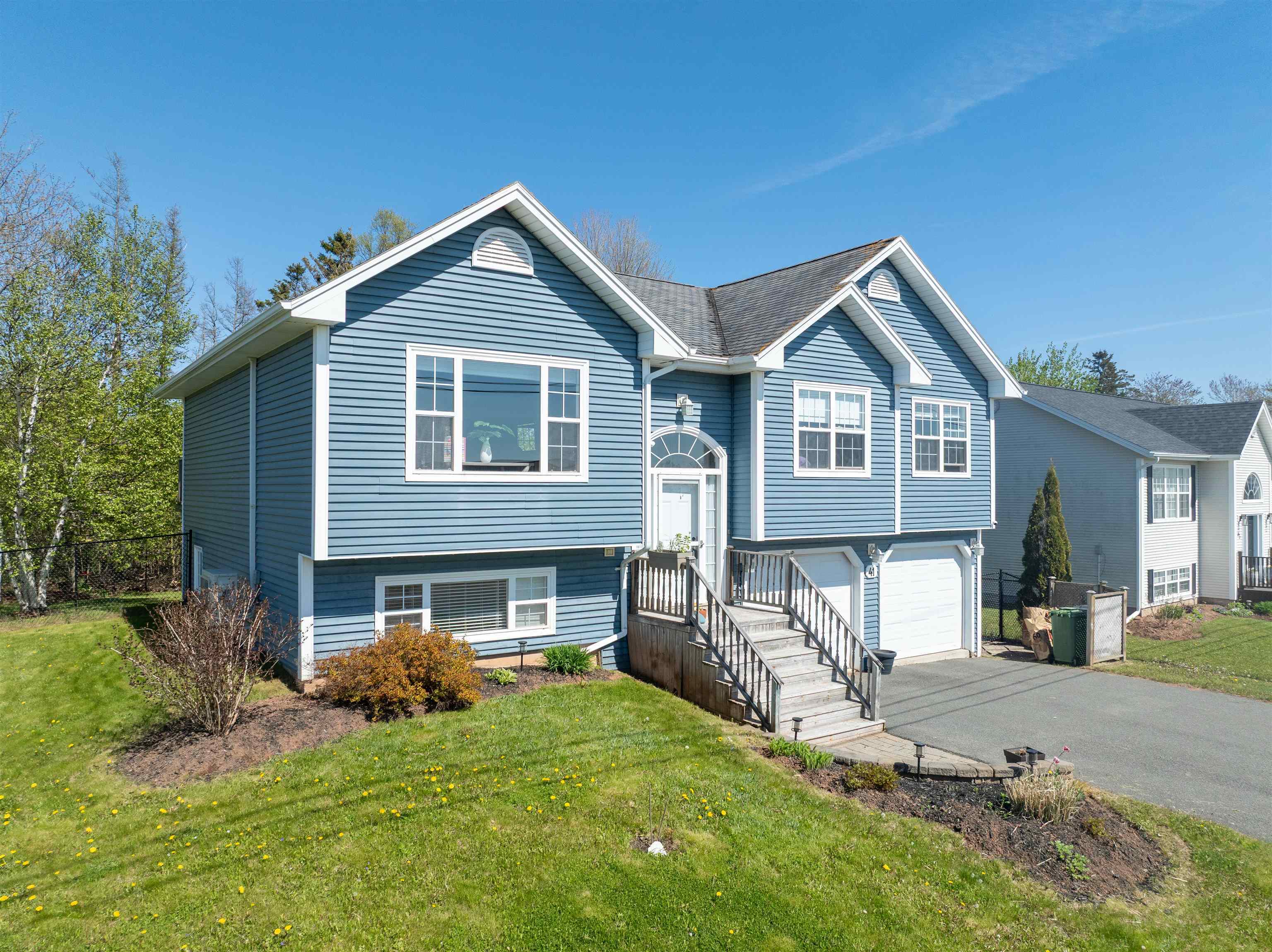 WEST ROYALTY, Prince Edward Island, C1E 2M3, CA, 4 Bedrooms Bedrooms, ,3 BathroomsBathrooms,Residential,For Sale,1875595