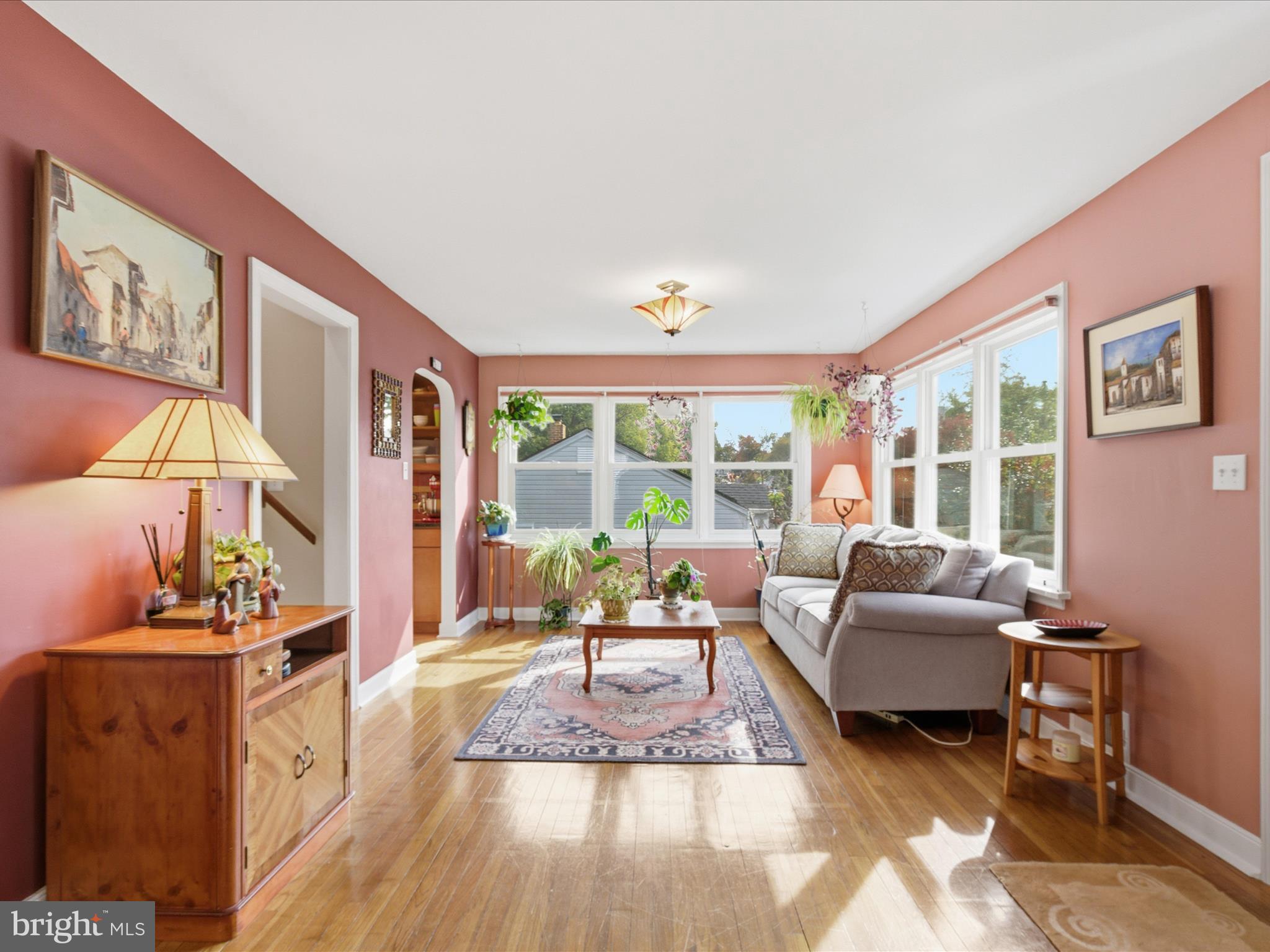 Silver Spring, Maryland, 20902, United States, 3 Bedrooms Bedrooms, ,3 BathroomsBathrooms,Residential,For Sale,1983635