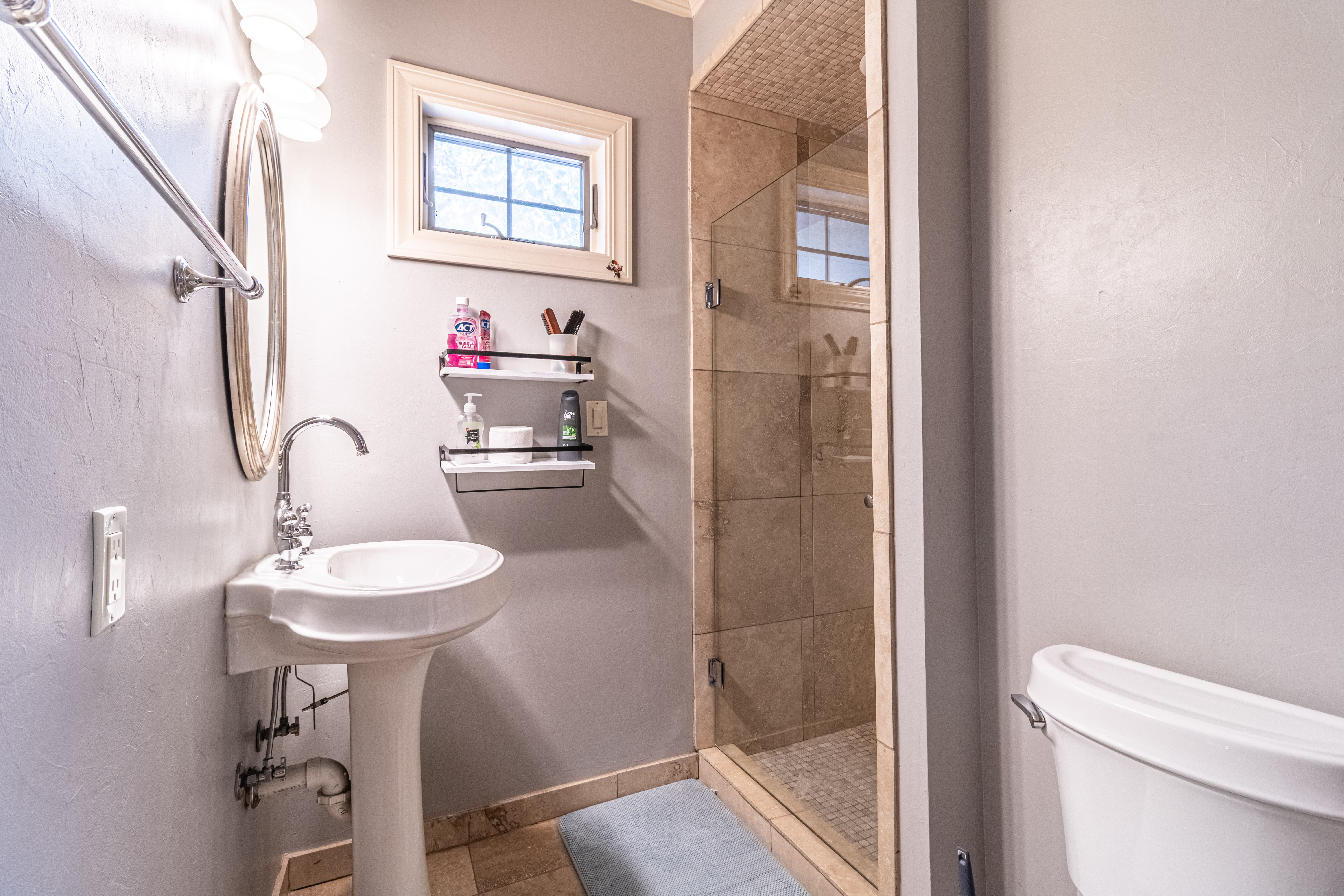 Farmington, New Mexico, 87401, United States, 4 Bedrooms Bedrooms, ,5 BathroomsBathrooms,Residential,For Sale,1942603