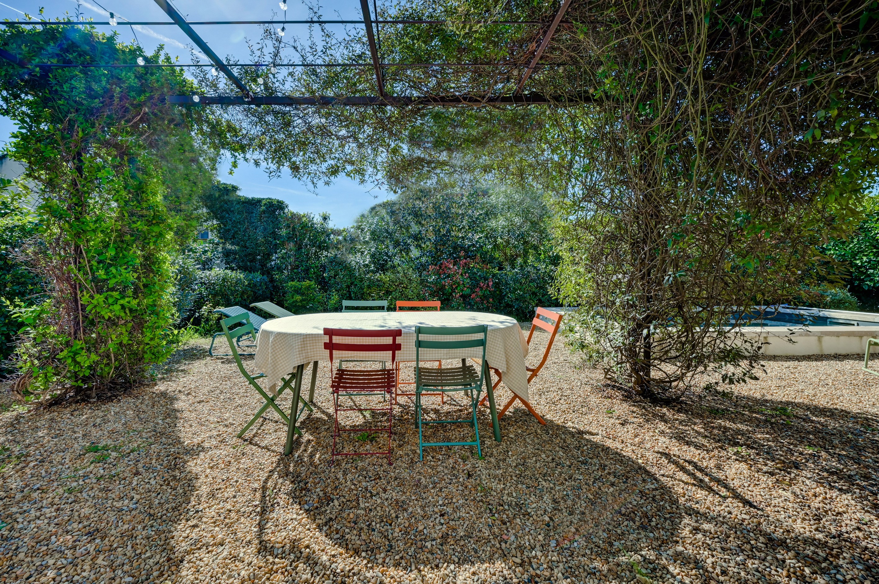  Townhouse with garden and swimming pool, 5 minutes