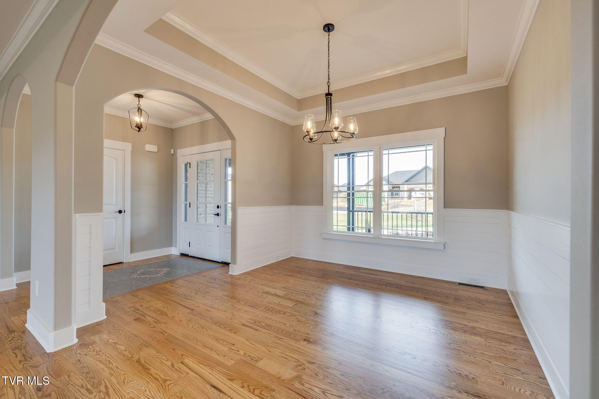 Jonesborough, Tennessee, 37659, United States, 4 Bedrooms Bedrooms, ,3 BathroomsBathrooms,Residential,For Sale,1974561