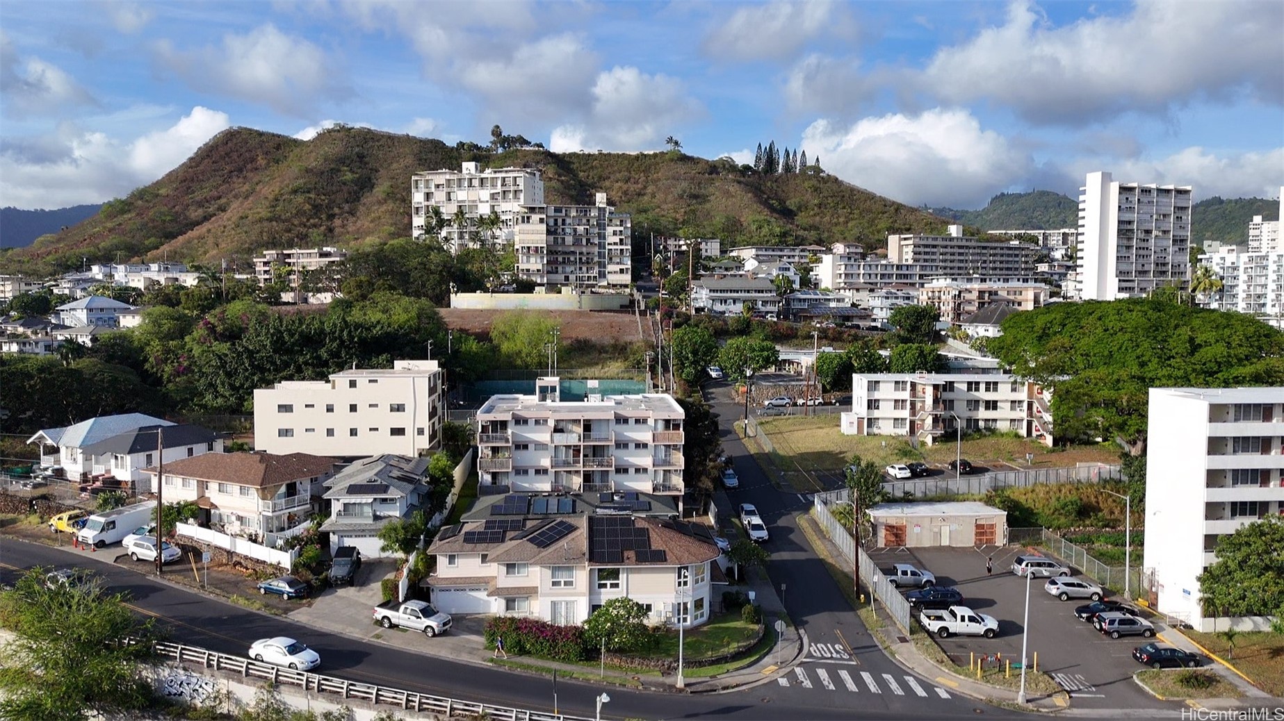 Honolulu, Hawaii, 96813, United States, 4 Bedrooms Bedrooms, ,3 BathroomsBathrooms,Residential,For Sale,1989434