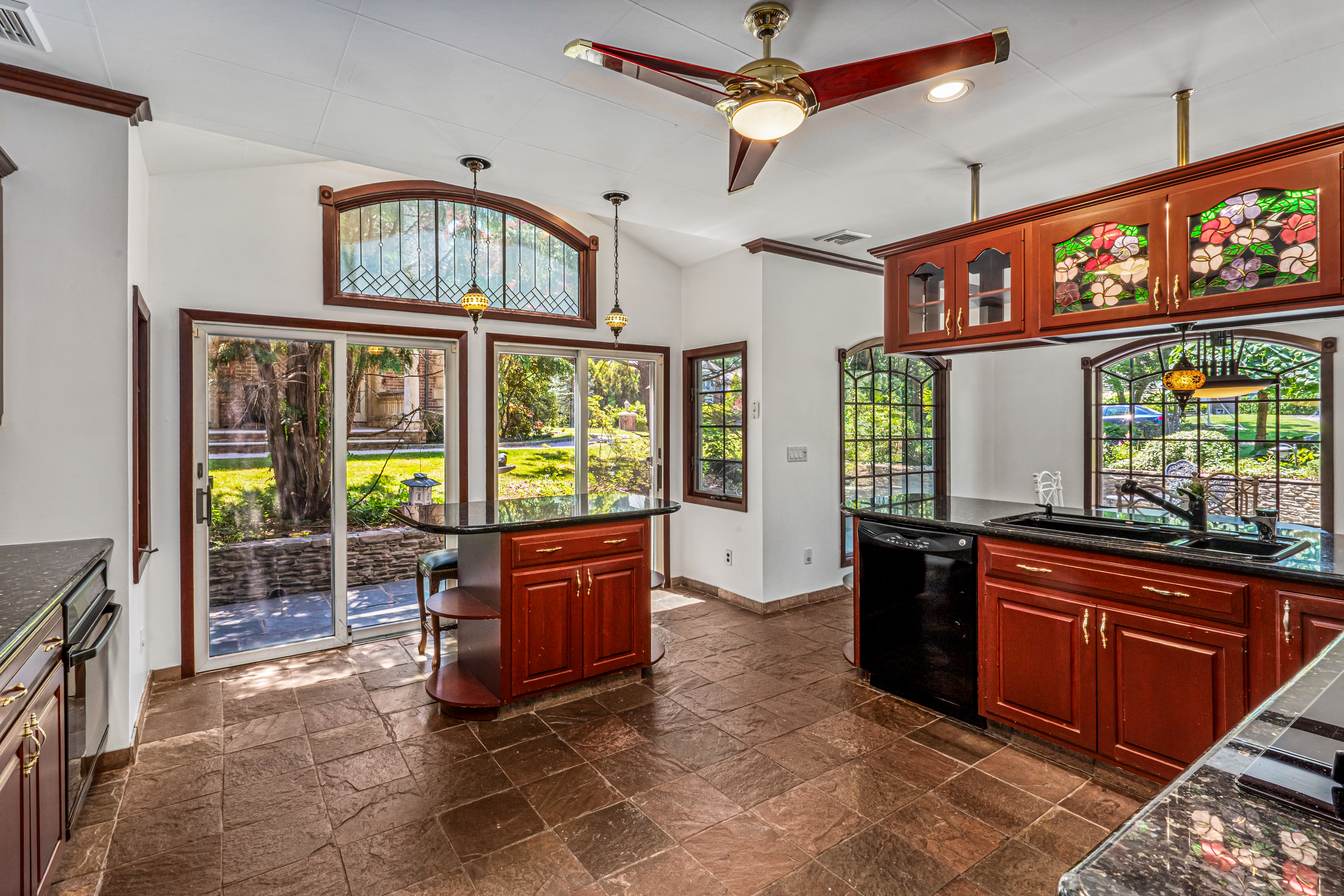  86 Dorchester Drive, Manhasset, NY 11030 - 物件實景