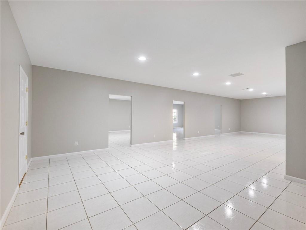 Flowery Branch, Georgia, 30542, United States, 4 Bedrooms Bedrooms, ,5 BathroomsBathrooms,Residential,For Sale,1840900