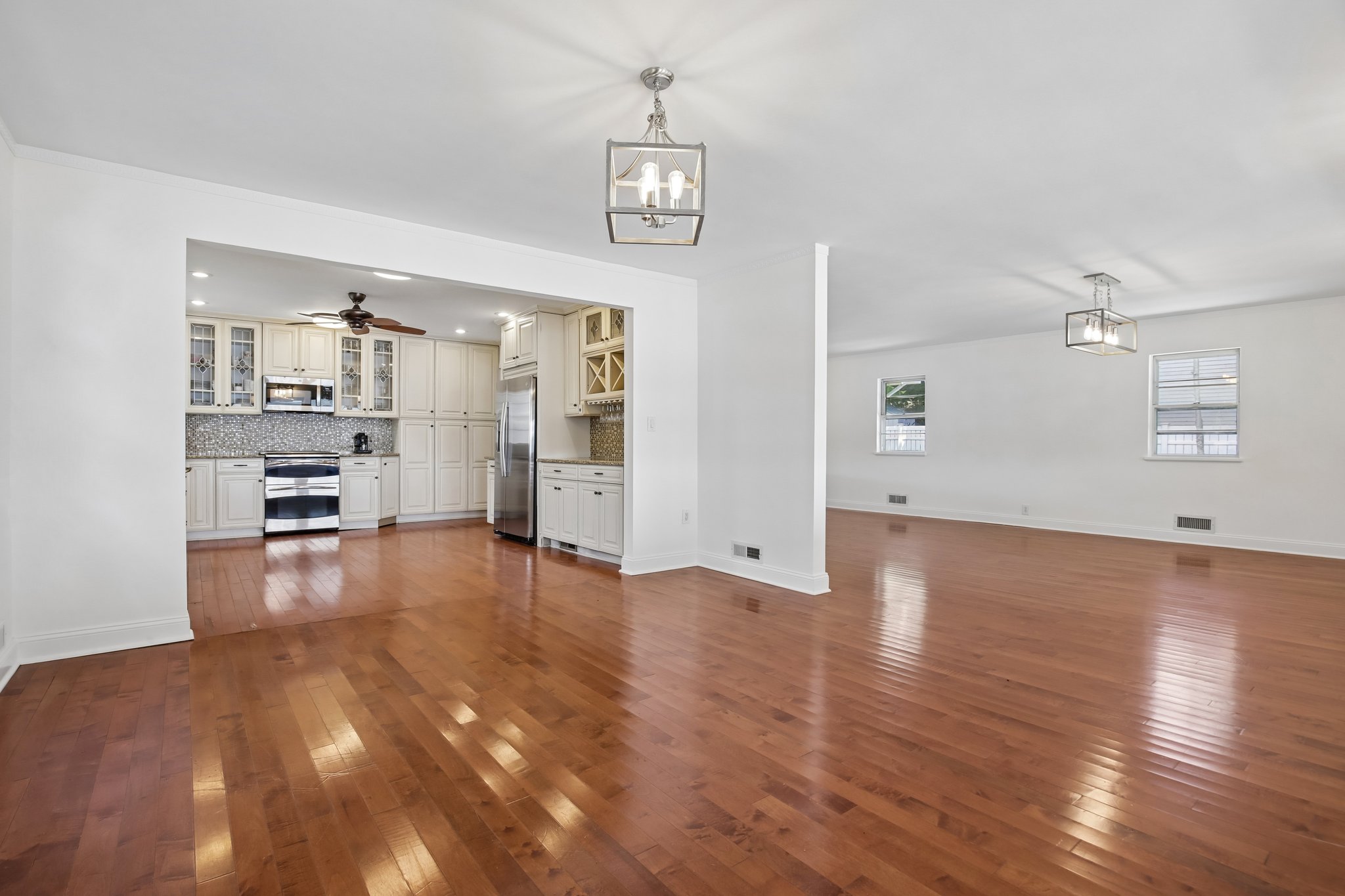  19 & 21 Lakeland Drive, Hopatcong, NJ 07843 - 物件實景