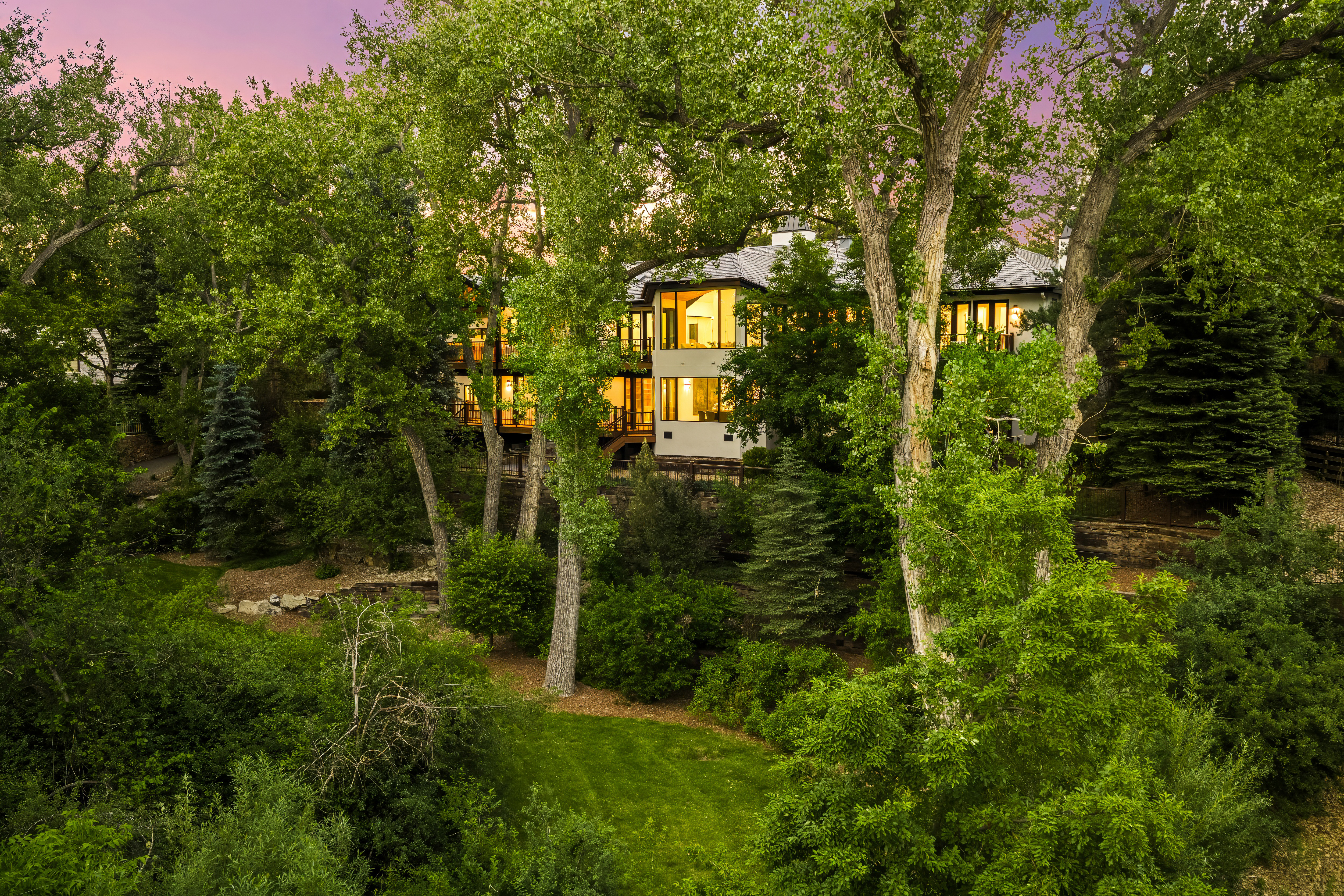  Elevated high above Woodie Hollow Park with Direct Mountain Views - 物件實景
