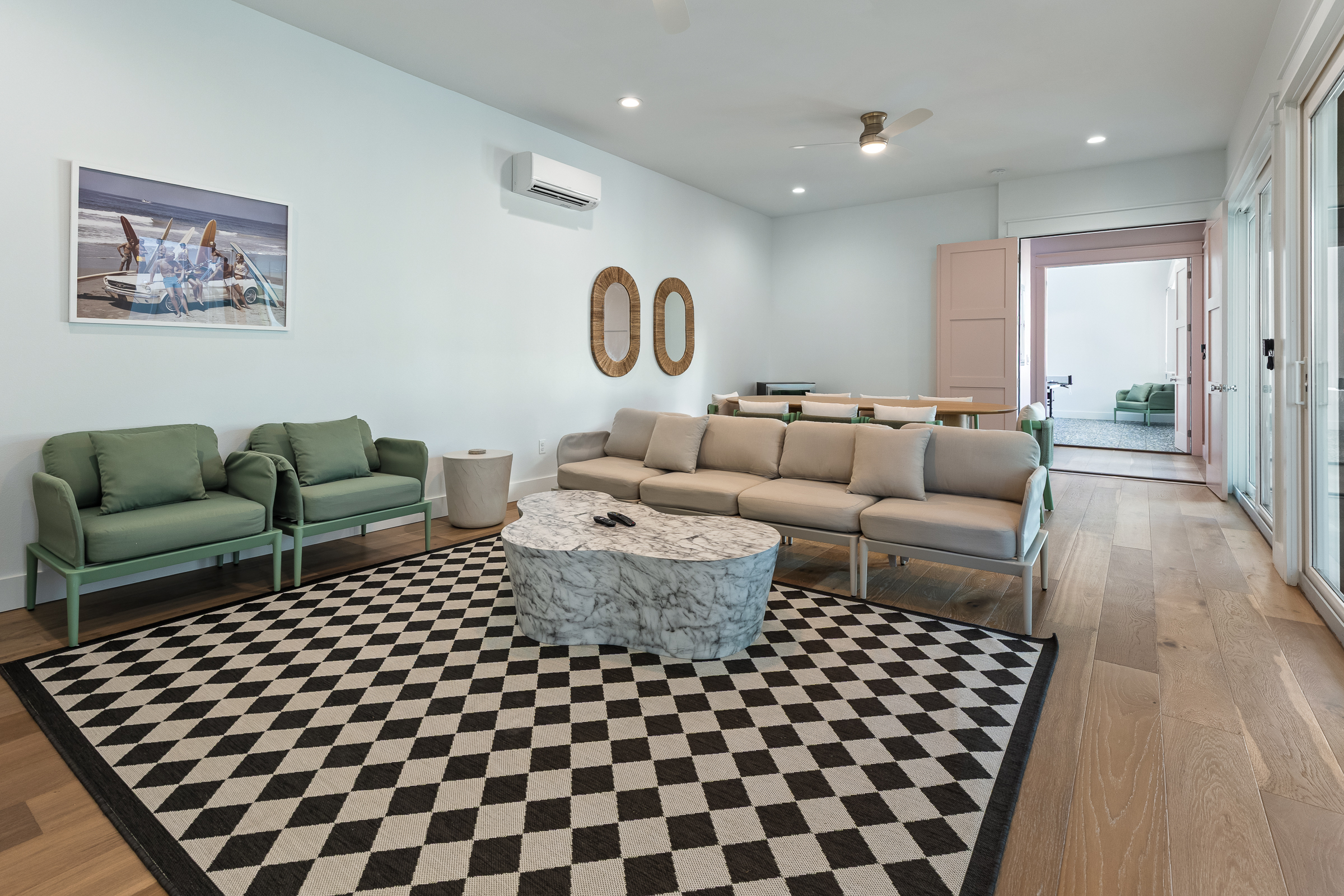  Grand Coastal Retreat With Carriage House And Resort-Style Pool - 物件實景