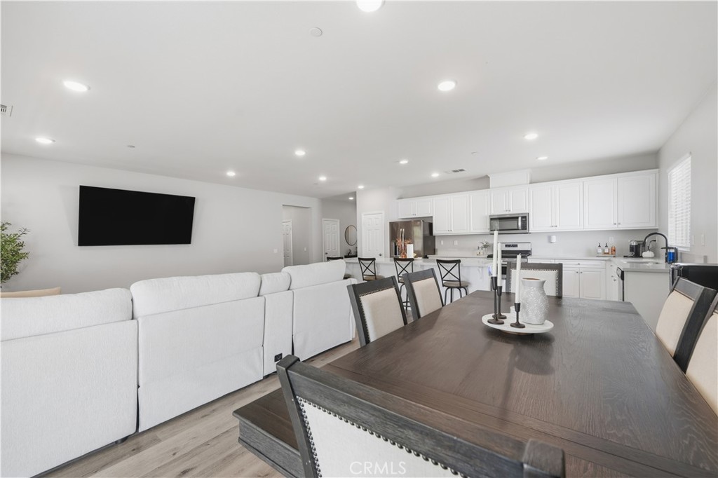 San Jacinto, California, 92582, United States, 3 Bedrooms Bedrooms, ,2 BathroomsBathrooms,Residential,For Sale,1963966