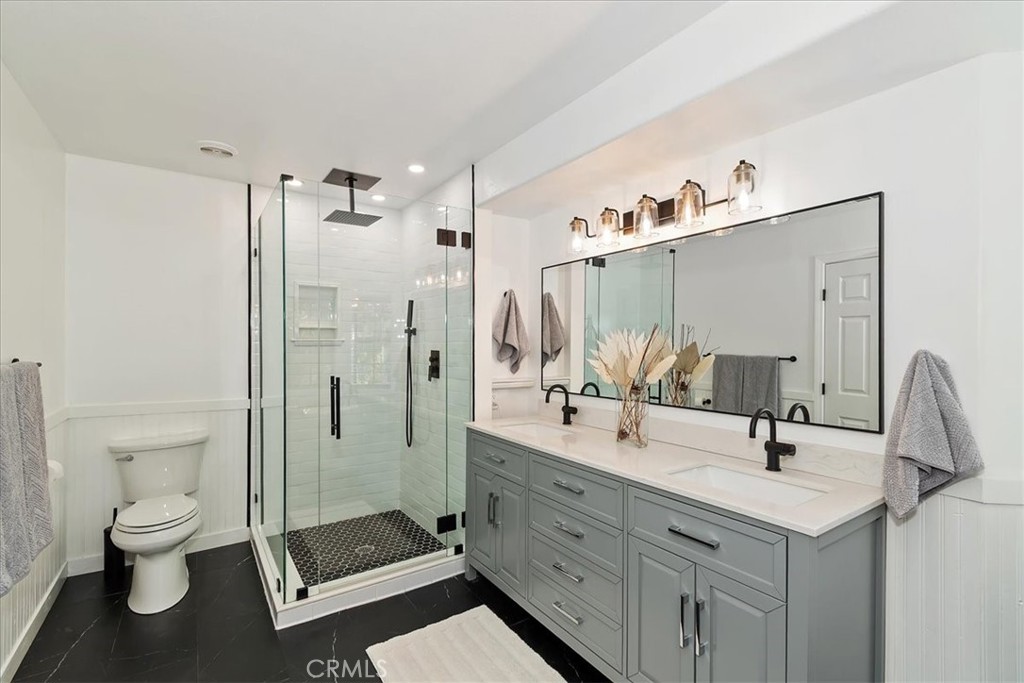 Lake Arrowhead, California, 92352, United States, 4 Bedrooms Bedrooms, ,3 BathroomsBathrooms,Residential,For Sale,1998822