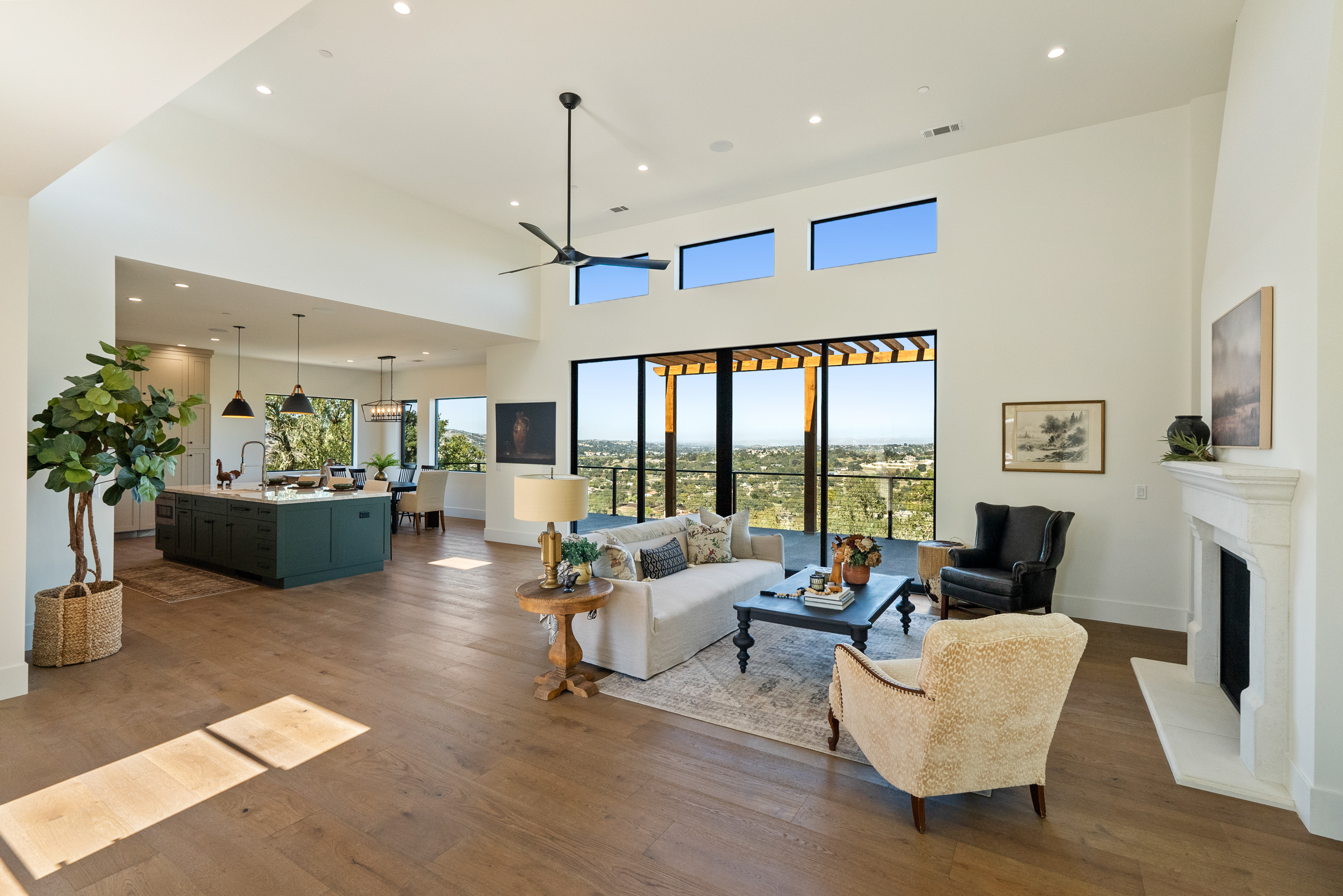  2220 Battering Rock - 物件實景