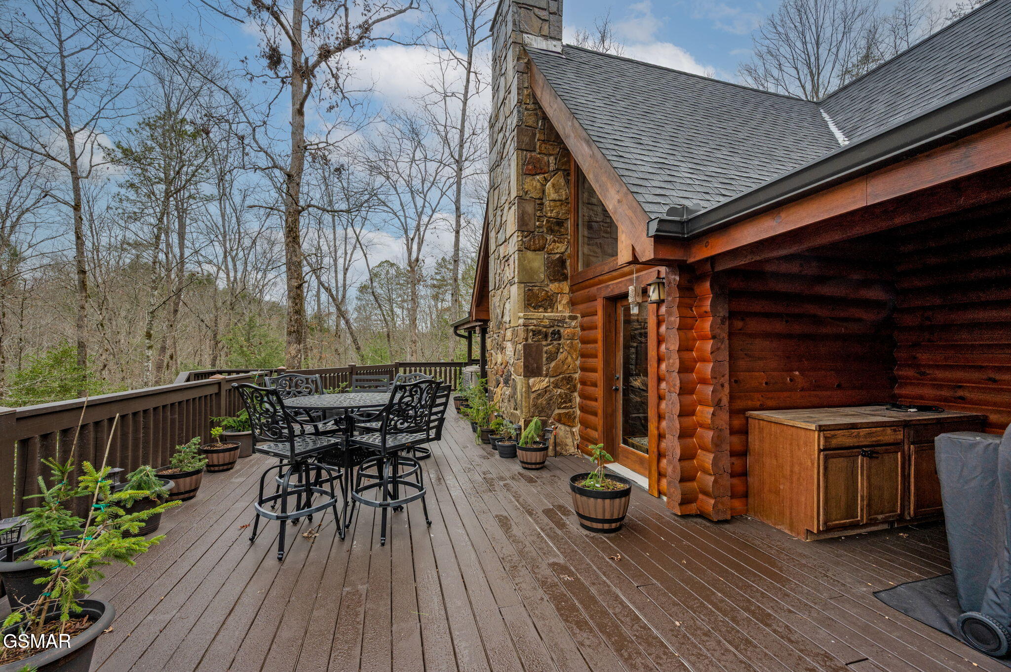 Walland, Tennessee, 37886, United States, 3 Bedrooms Bedrooms, ,4 BathroomsBathrooms,Residential,For Sale,1915065