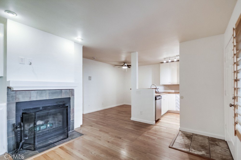 San Diego, California, 92104, United States, 2 Bedrooms Bedrooms, ,1 BathroomBathrooms,Residential,For Sale,1970818