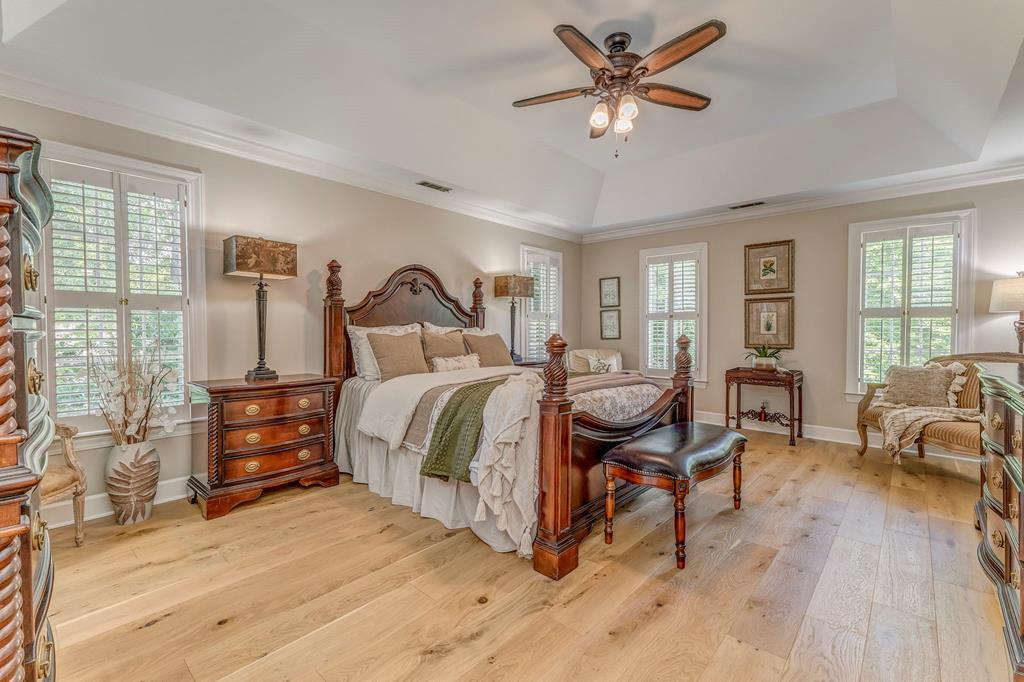 DALTON, Georgia, 30720, United States, 4 Bedrooms Bedrooms, ,4 BathroomsBathrooms,Residential,For Sale,1885970