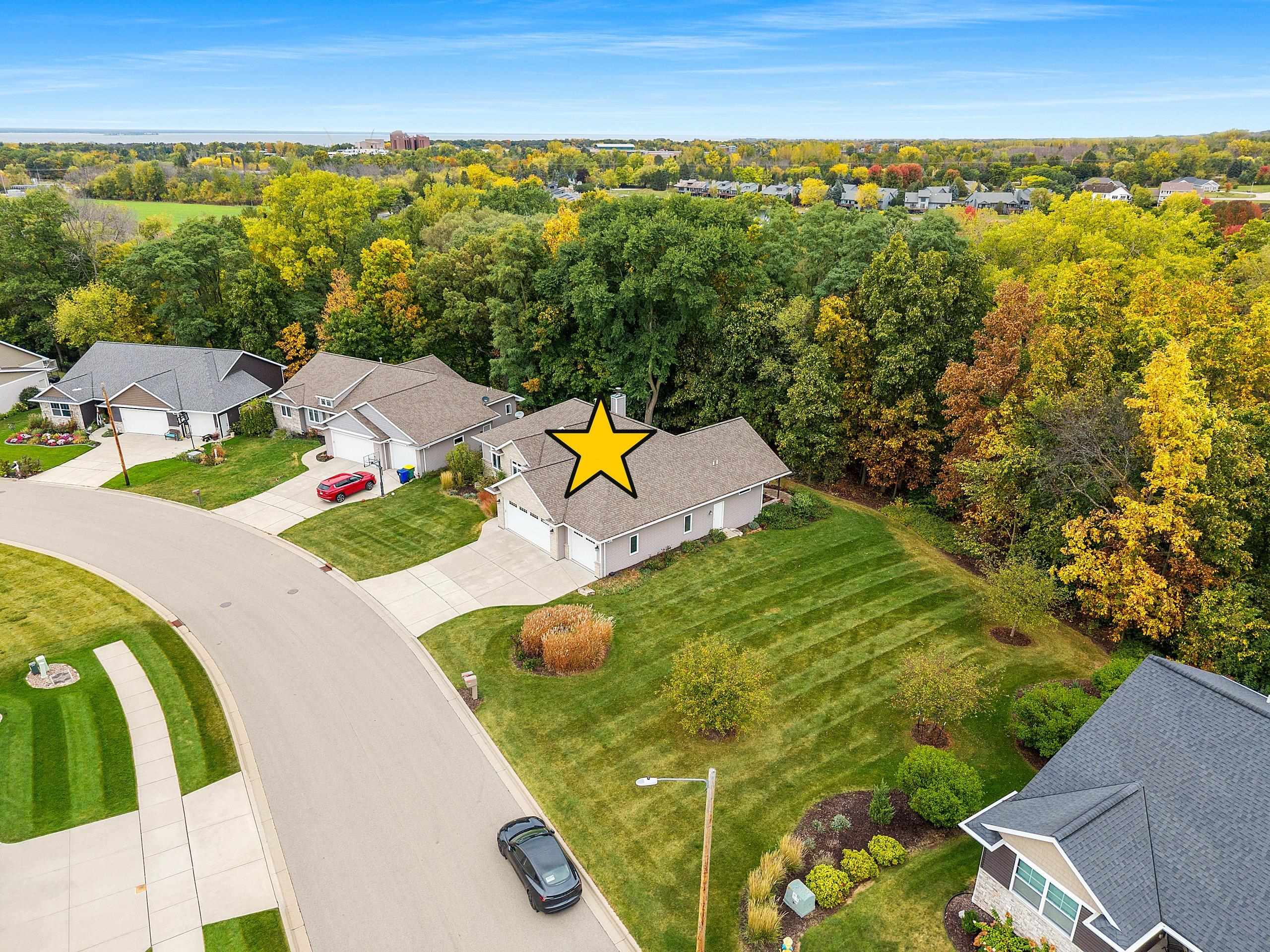 GREEN BAY, Wisconsin, 54311, United States, 3 Bedrooms Bedrooms, ,3 BathroomsBathrooms,Residential,For Sale,1997411