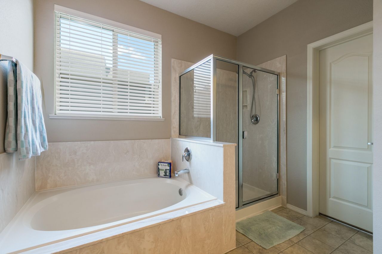 Albuquerque, New Mexico, 87120, United States, 3 Bedrooms Bedrooms, ,2 BathroomsBathrooms,Residential,For Sale,1897760
