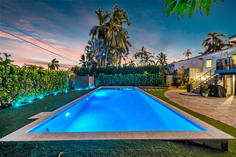 Fort Lauderdale, Florida, 33304, United States, 3 Bedrooms Bedrooms, ,3 BathroomsBathrooms,Residential,For Sale,1985546