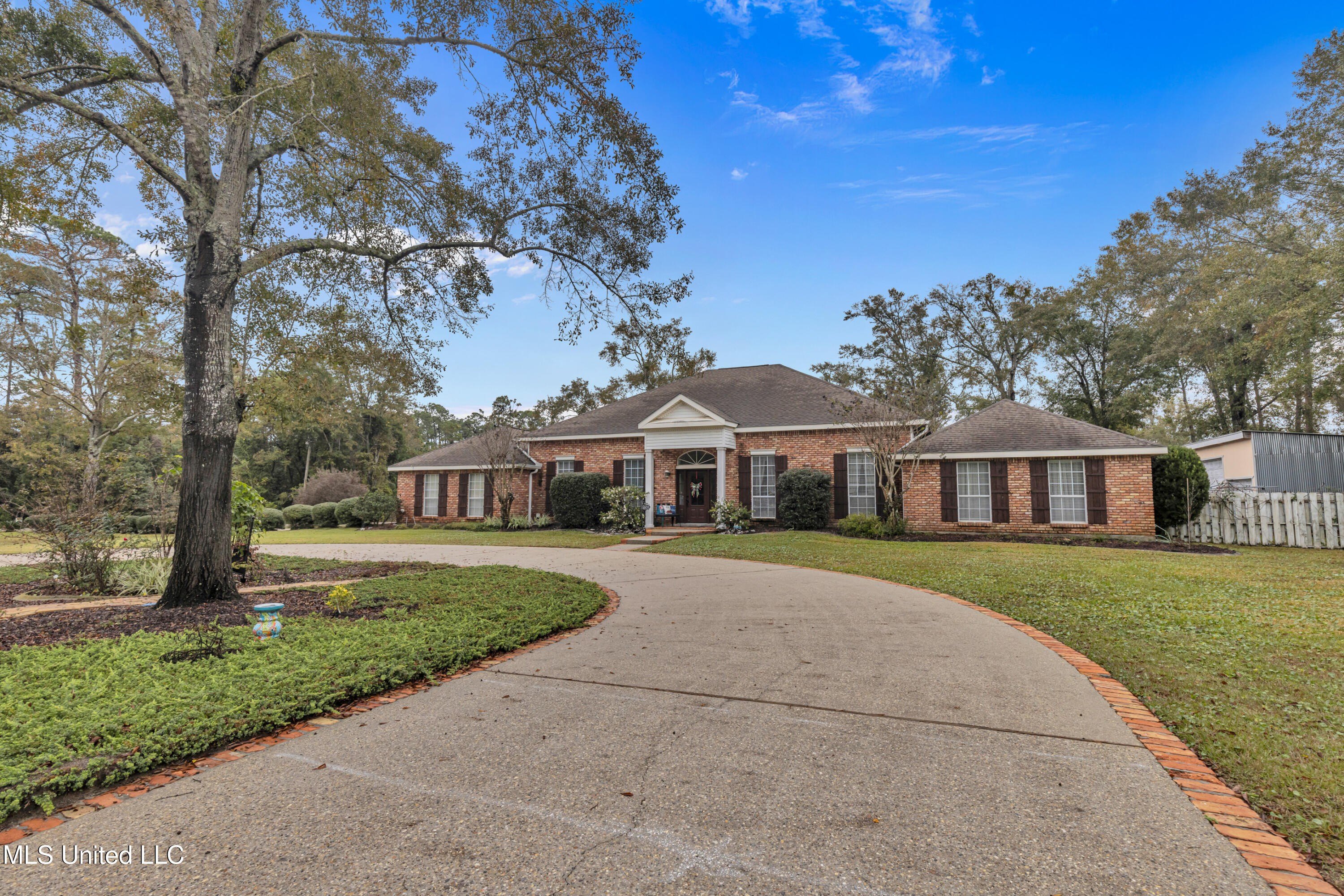 Waveland, Mississippi, 39576, United States, 3 Bedrooms Bedrooms, ,3 BathroomsBathrooms,Residential,For Sale,1942689