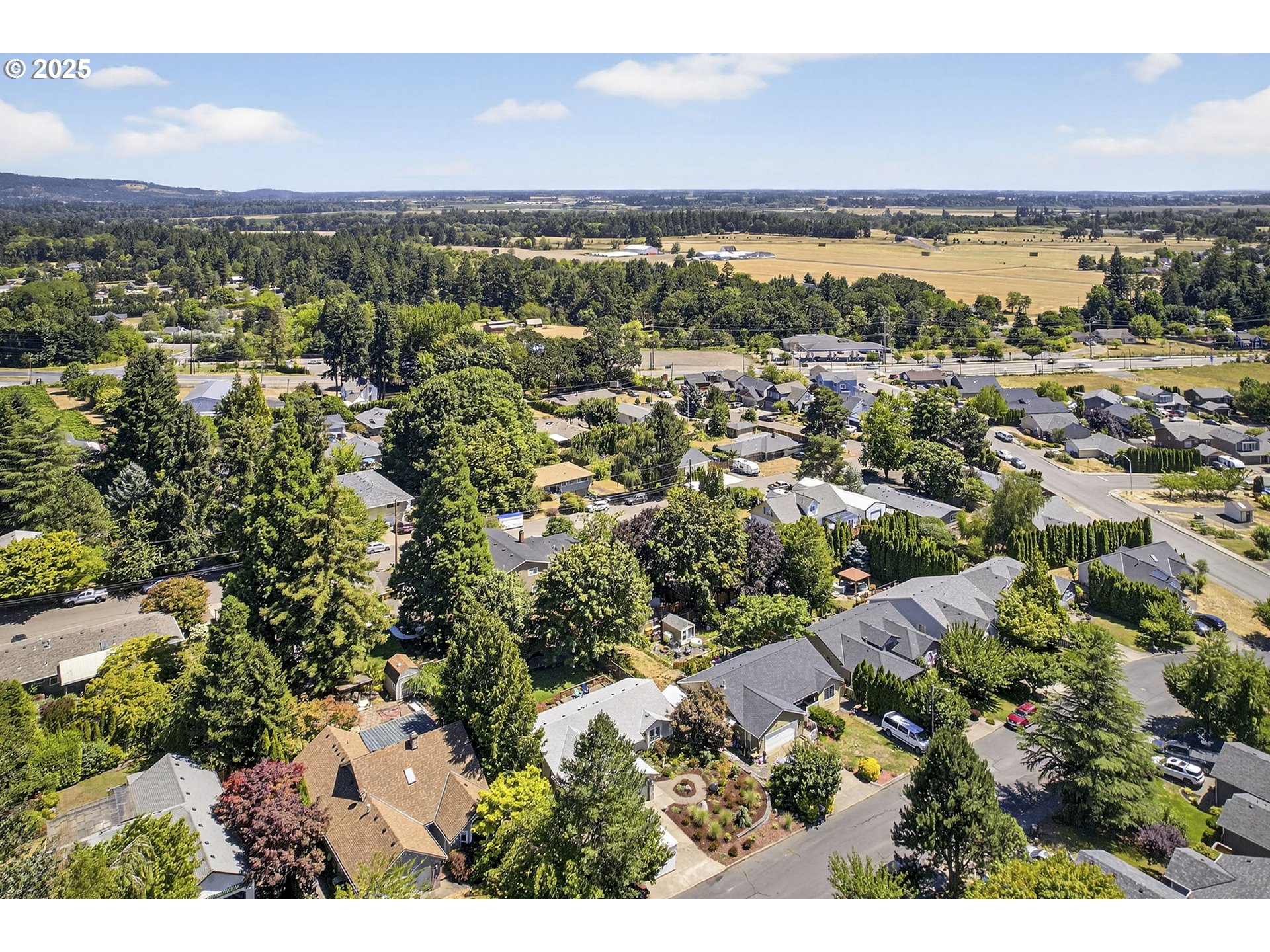 Dundee, Oregon, 97115, United States, 3 Bedrooms Bedrooms, ,2 BathroomsBathrooms,Residential,For Sale,1903917