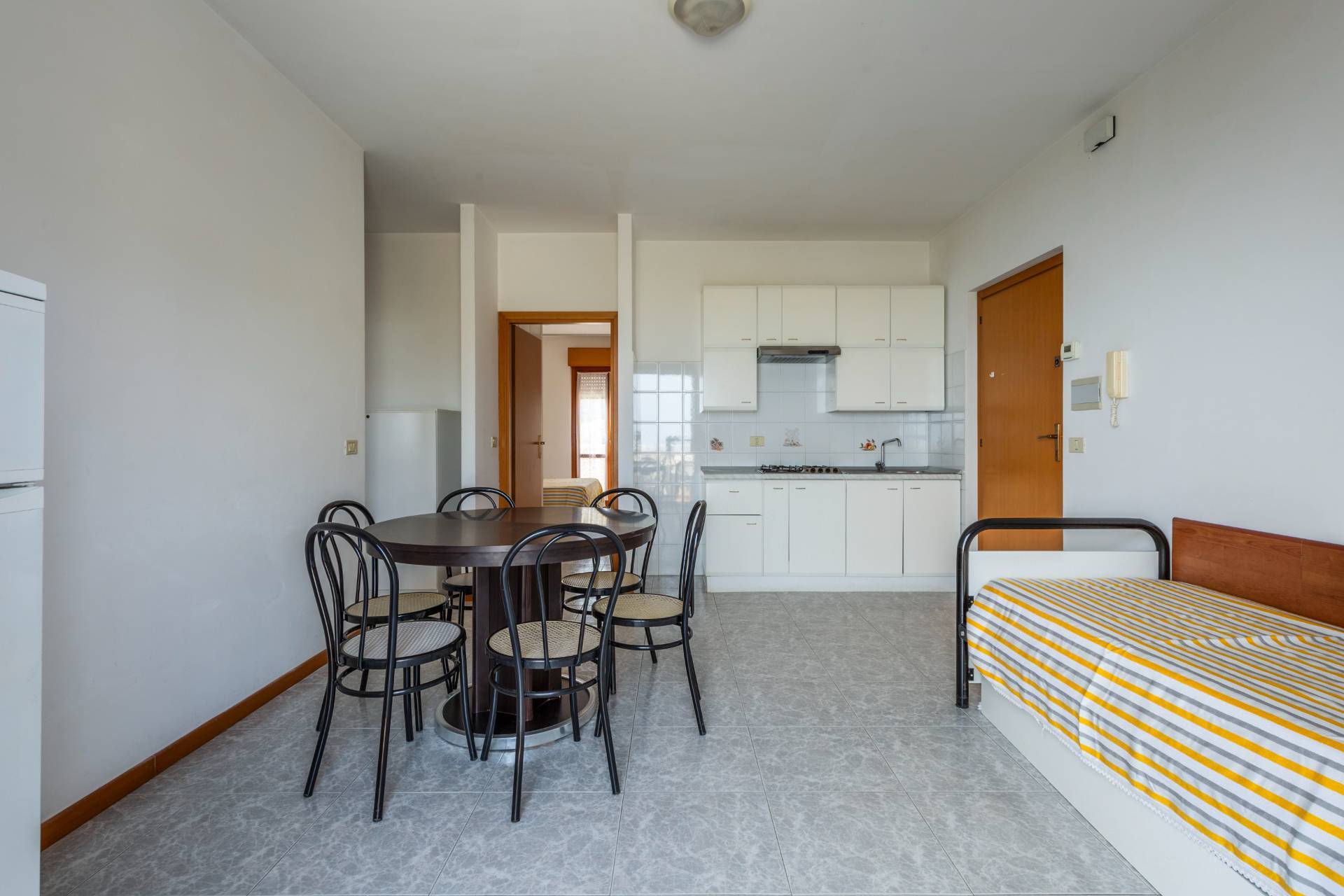 Massignano, Ascoli Piceno, 63010, IT, 130 Bedrooms Bedrooms, ,87 BathroomsBathrooms,Residential,For Sale,1902266