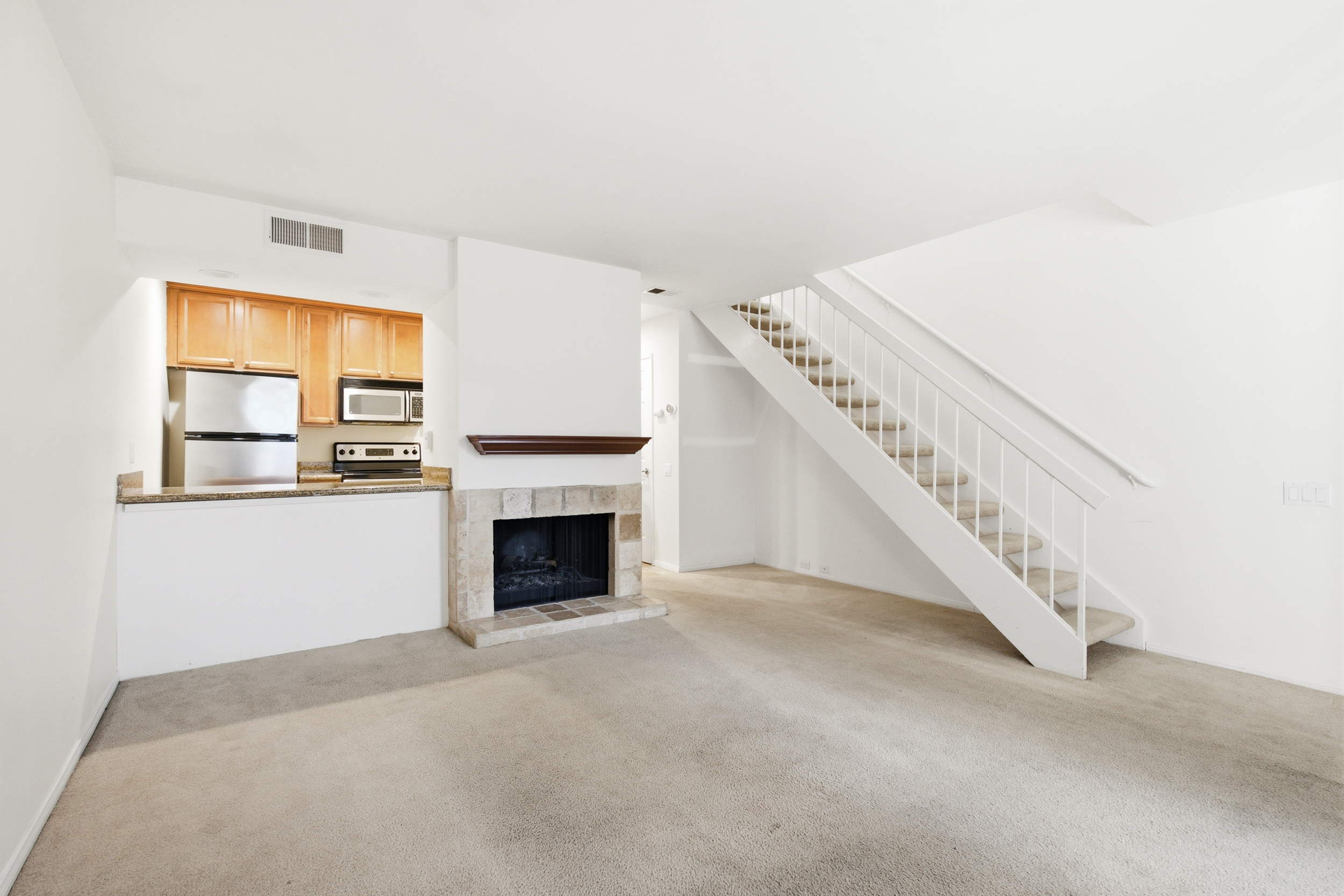  536 Woodside Oaks, Sacramento, CA, 95825 - 物件實景