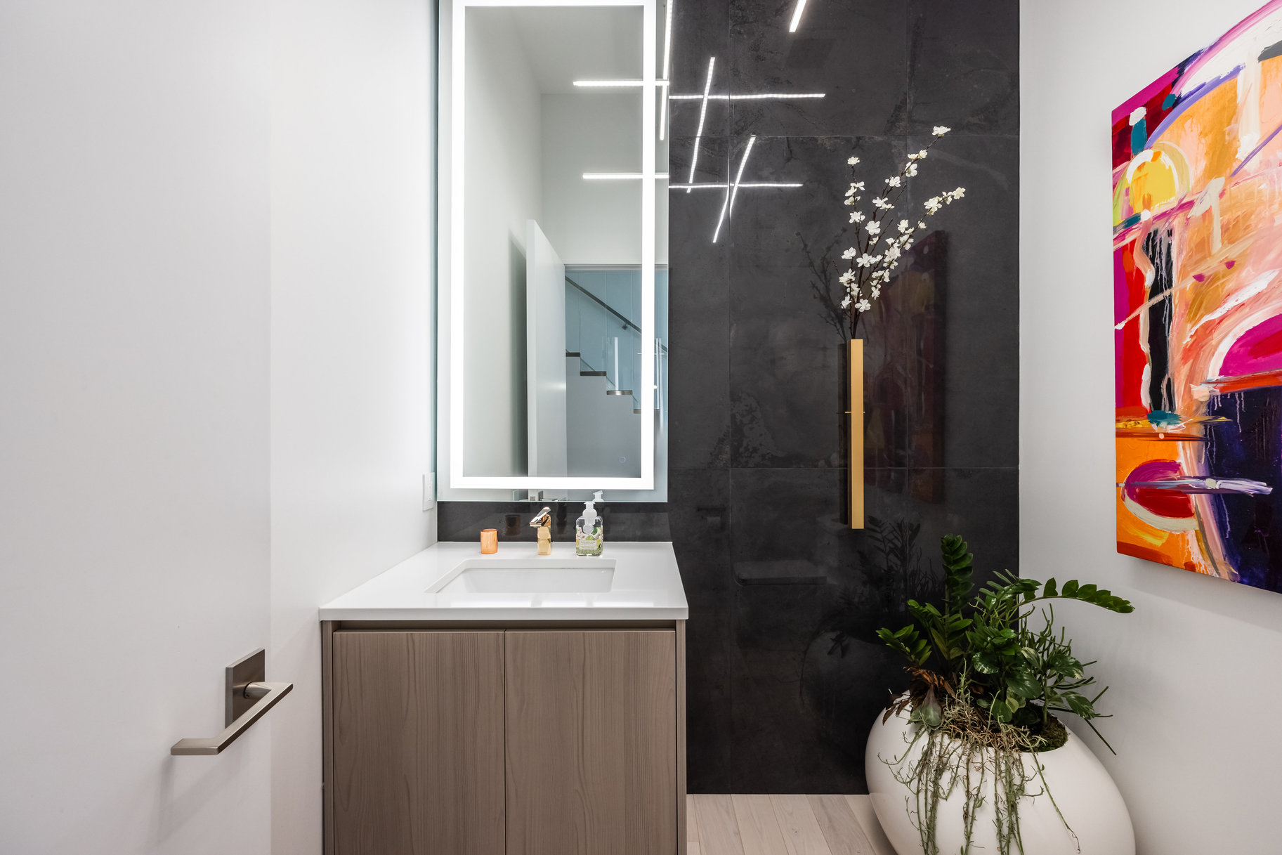  Incredible Contemporary Home - 物件實景