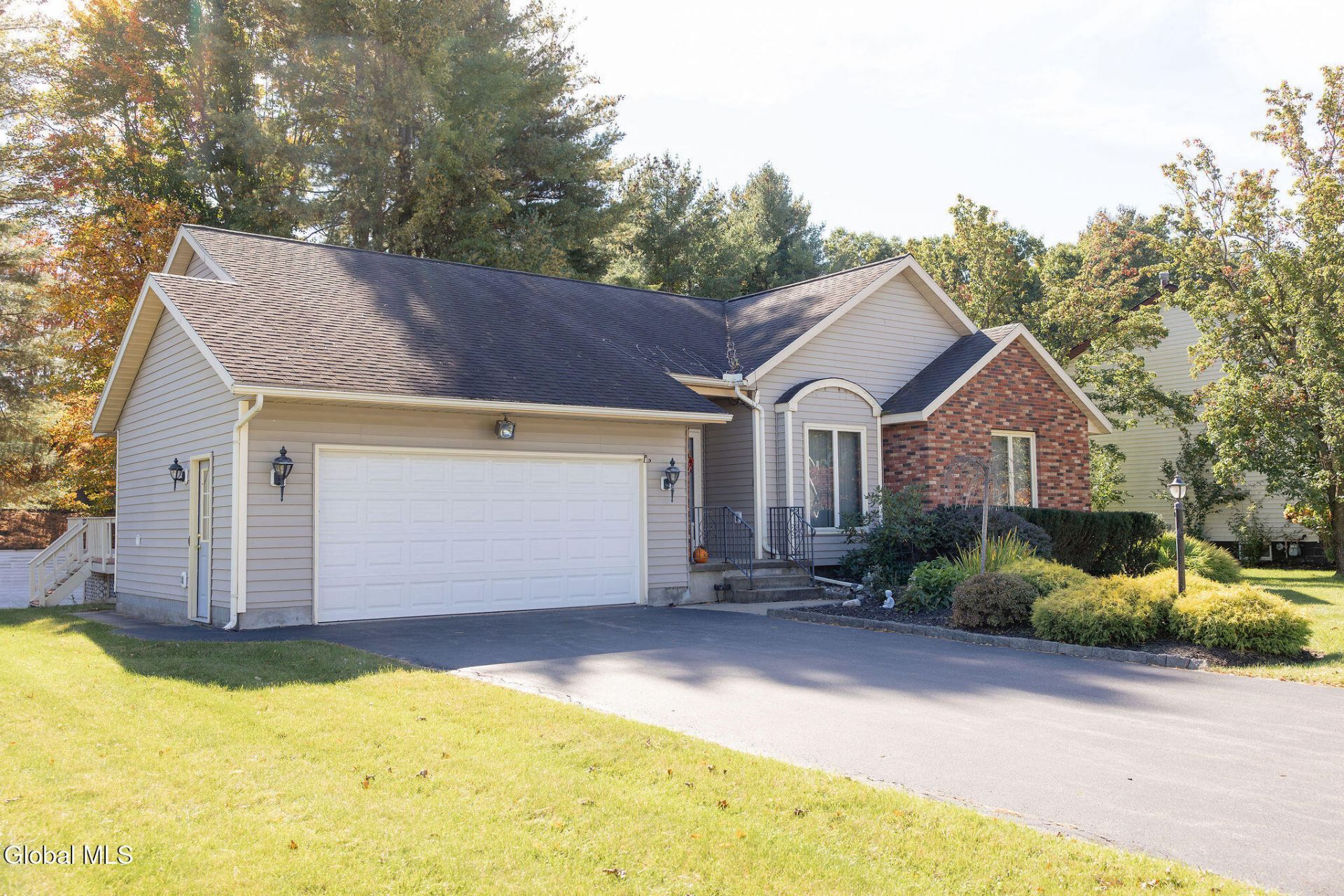 Autumn Run, Schenectady, NY 12306 #1