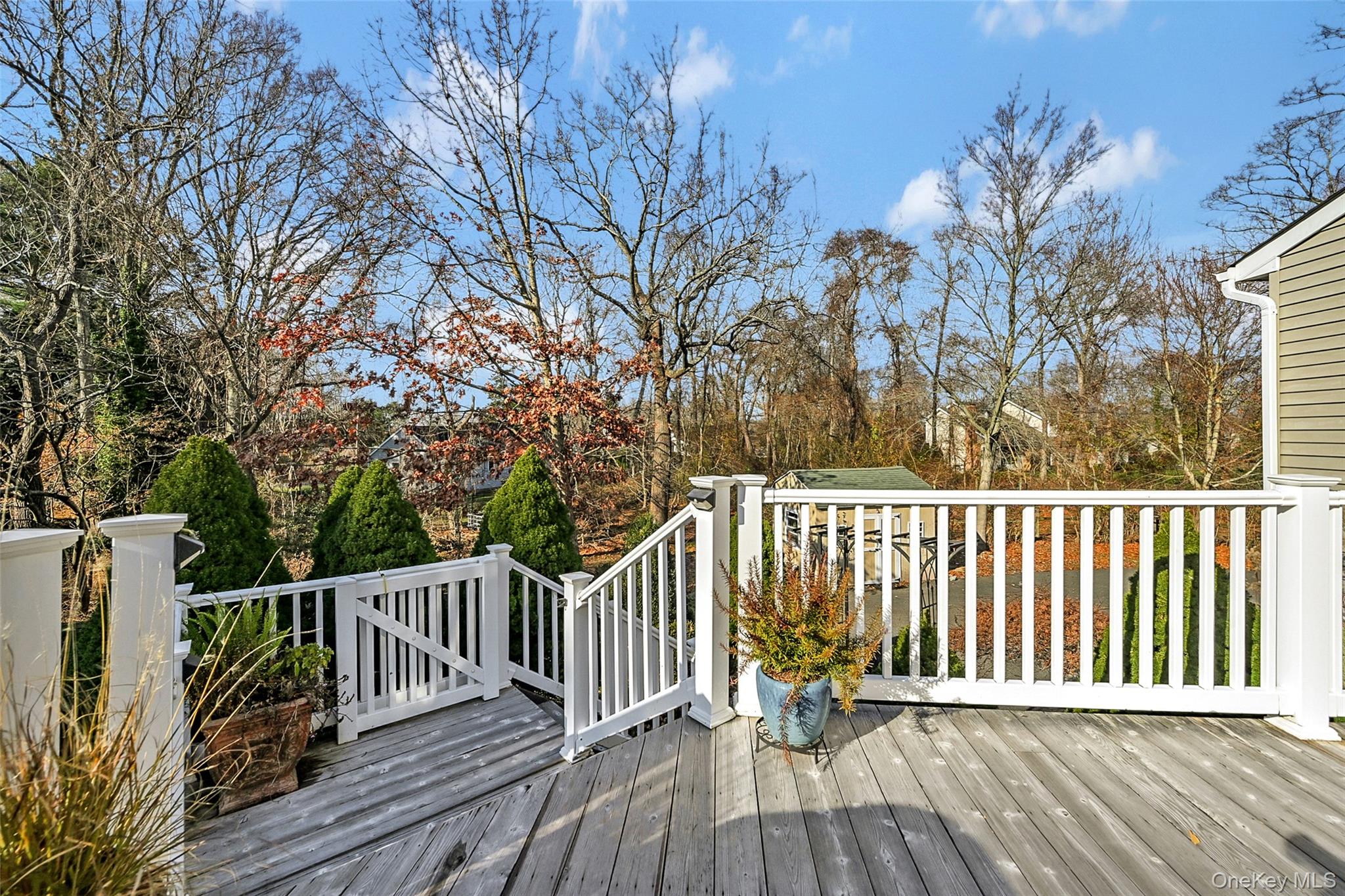 Wading River, New York, 11792, United States, 4 Bedrooms Bedrooms, ,3 BathroomsBathrooms,Residential,For Sale,2002958