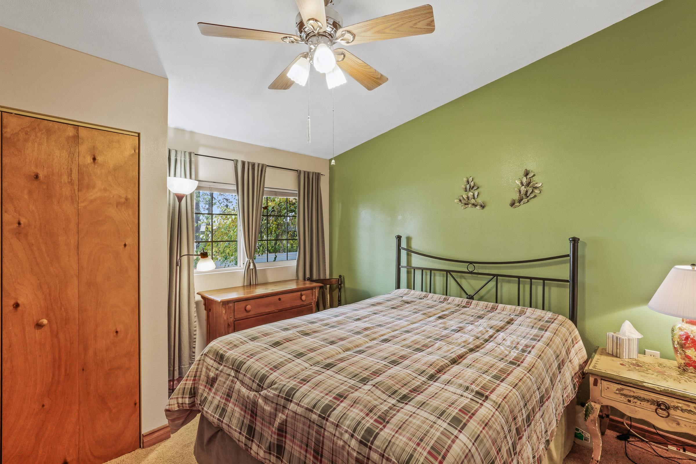 Spokane Valley, Washington, 99216, United States, 5 Bedrooms Bedrooms, ,3 BathroomsBathrooms,Residential,For Sale,1973902