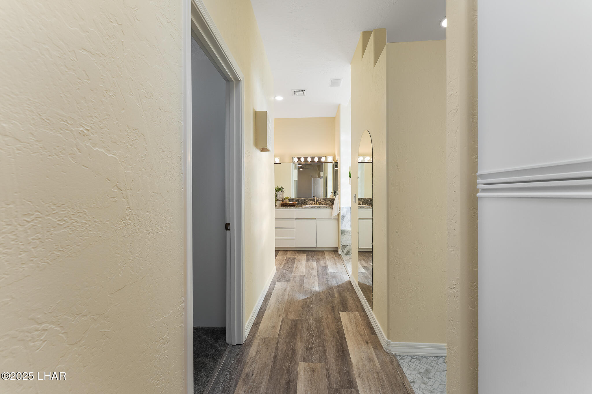 Lake Havasu City, Arizona, 86406, United States, 3 Bedrooms Bedrooms, ,2 BathroomsBathrooms,Residential,For Sale,1846694