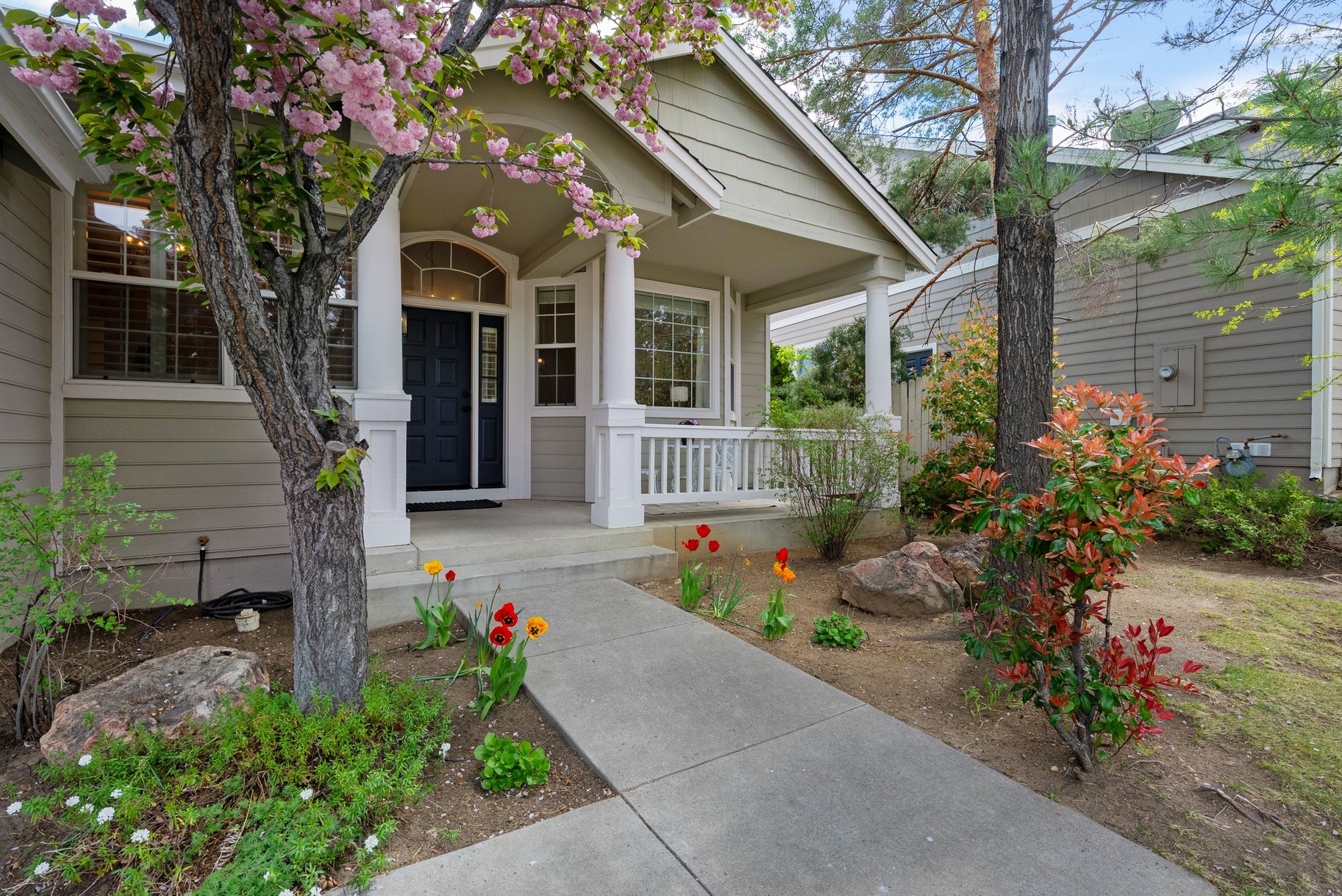  where  comfort meets effortless living in caughlin ranch - 物件實景