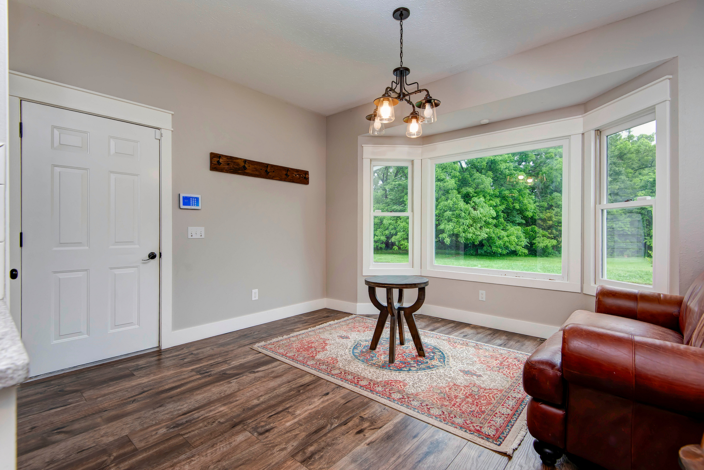 Springfield, Missouri, 65803, United States, 5 Bedrooms Bedrooms, ,3 BathroomsBathrooms,Residential,For Sale,2049332